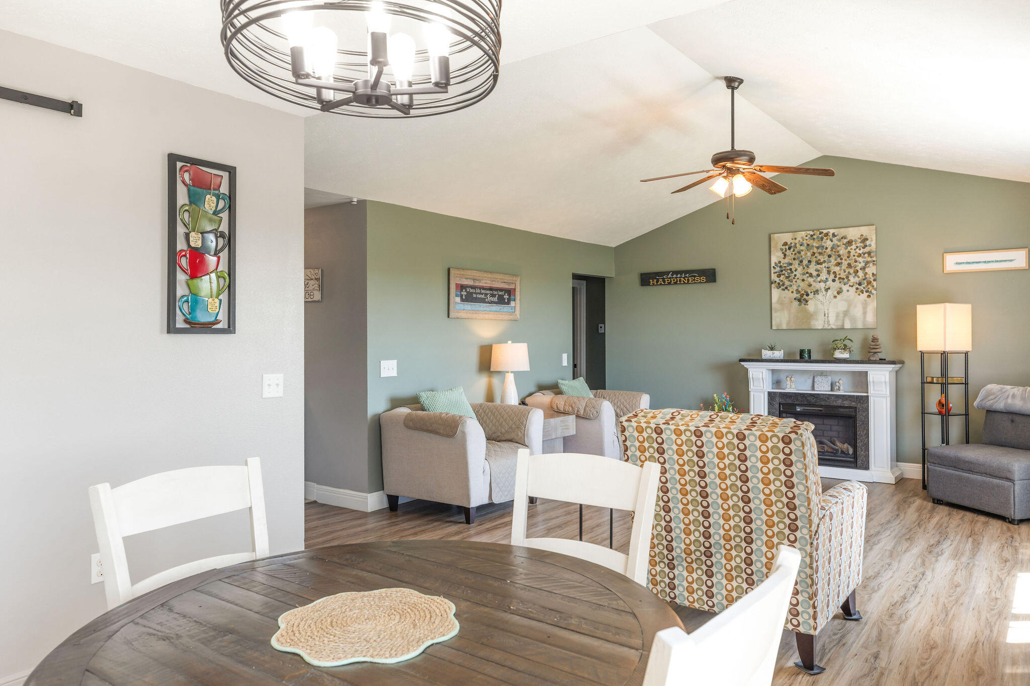 139 Wolf Trail Property Photo 7