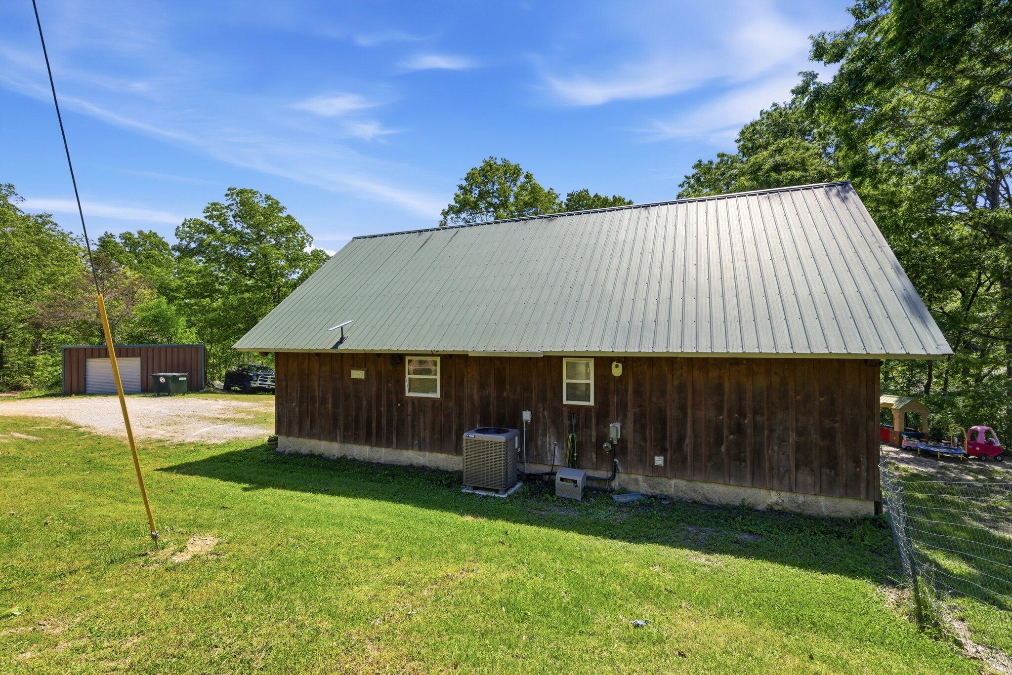 9004 Timber Drive Property Photo 7