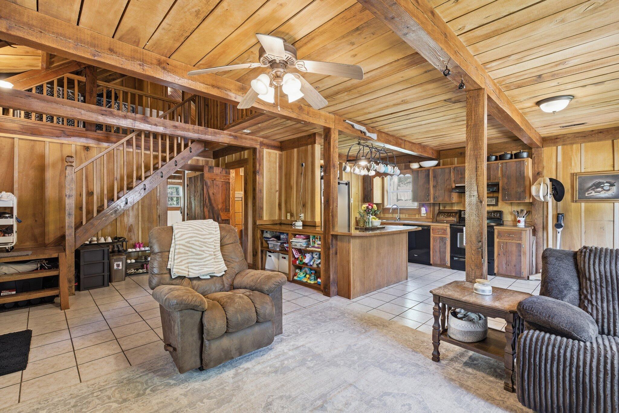 9004 Timber Drive Property Photo 13