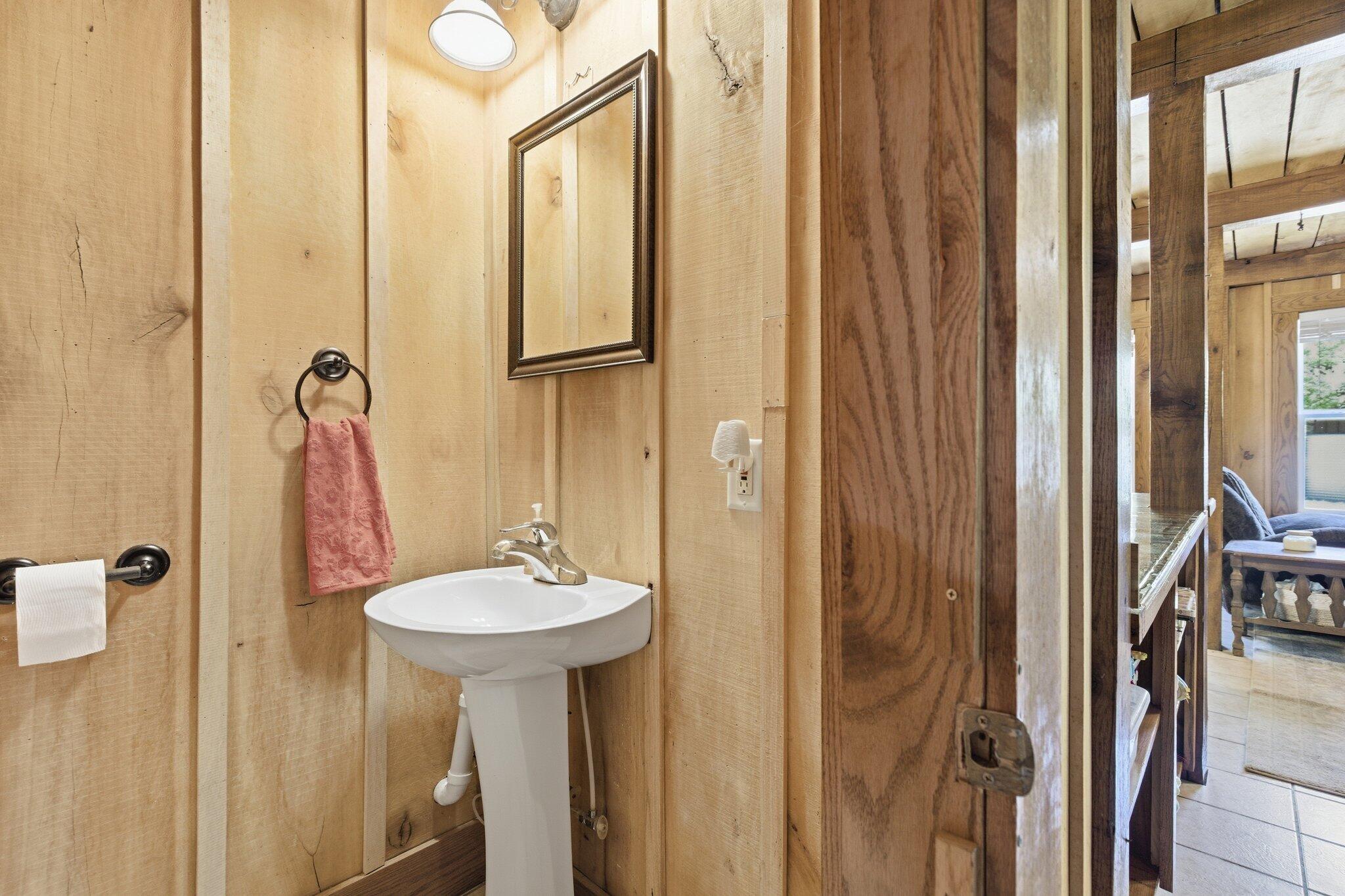 9004 Timber Drive Property Photo 14