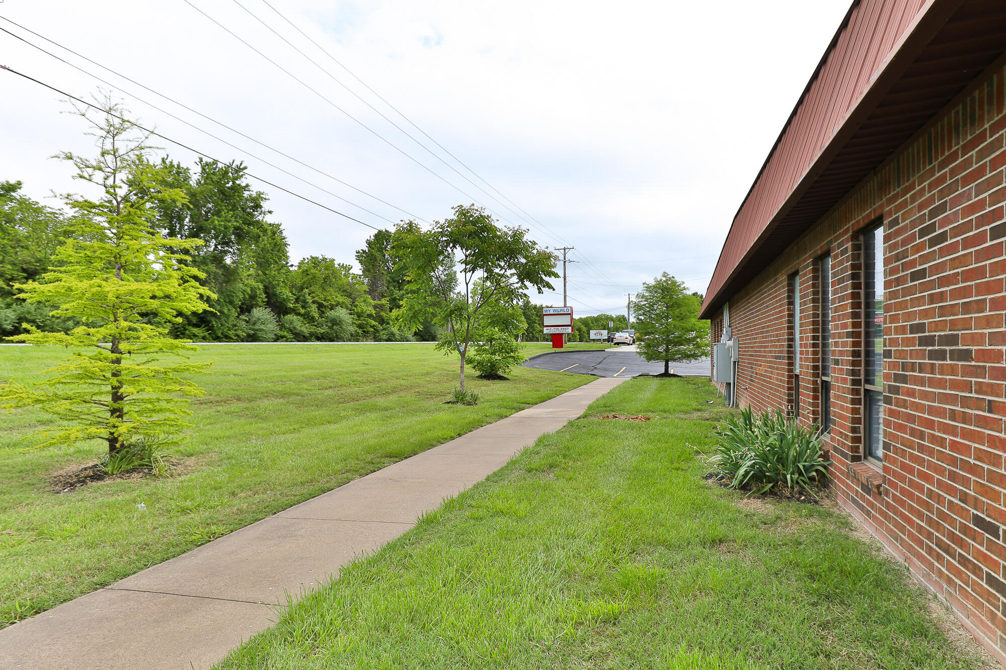 500 West Daniels Street Property Photo 15