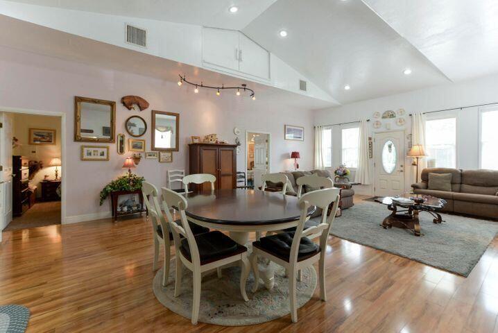 293 Dora Lane Property Photo 4