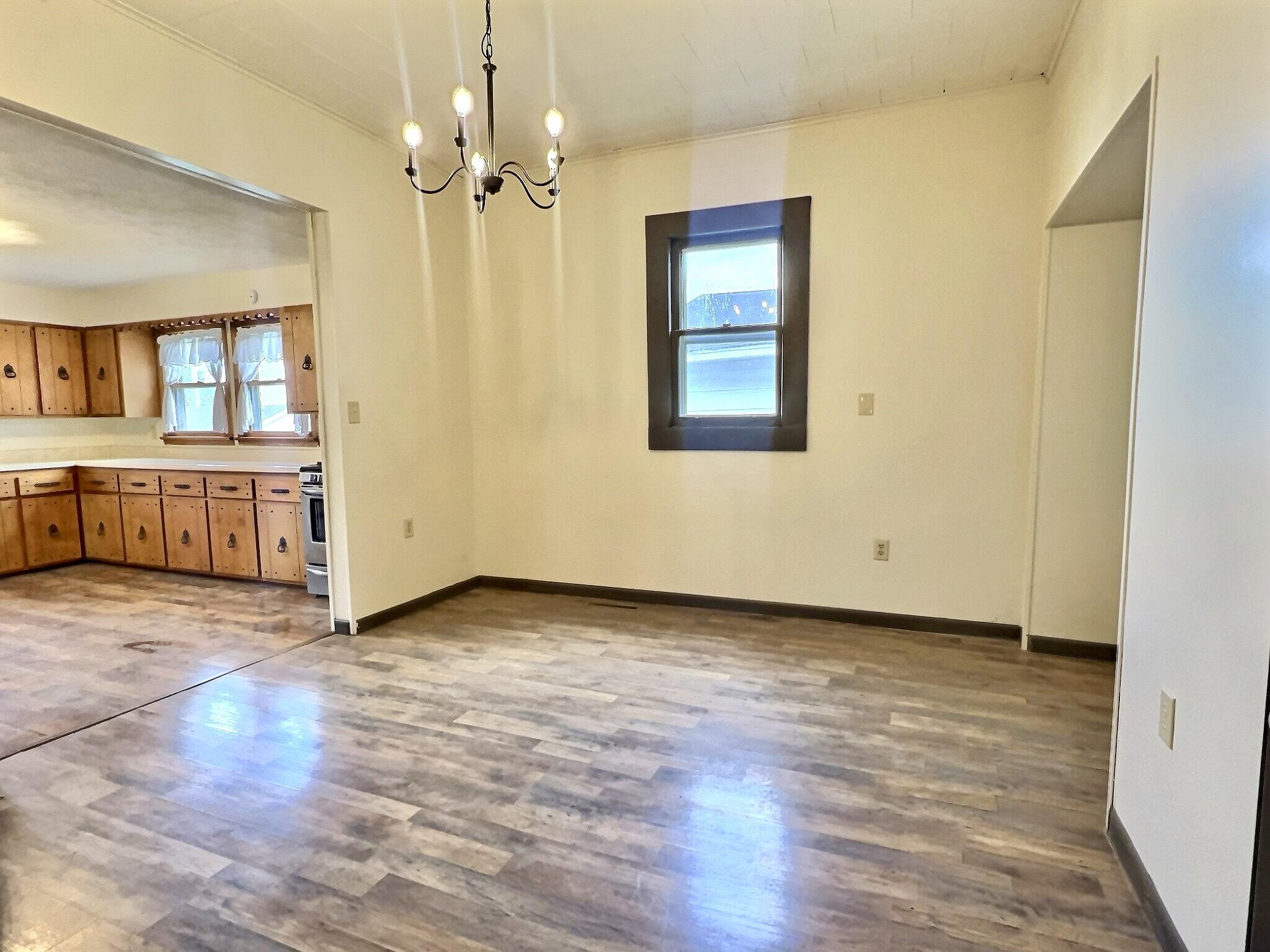 203 North Lincoln Avenue Property Photo 7
