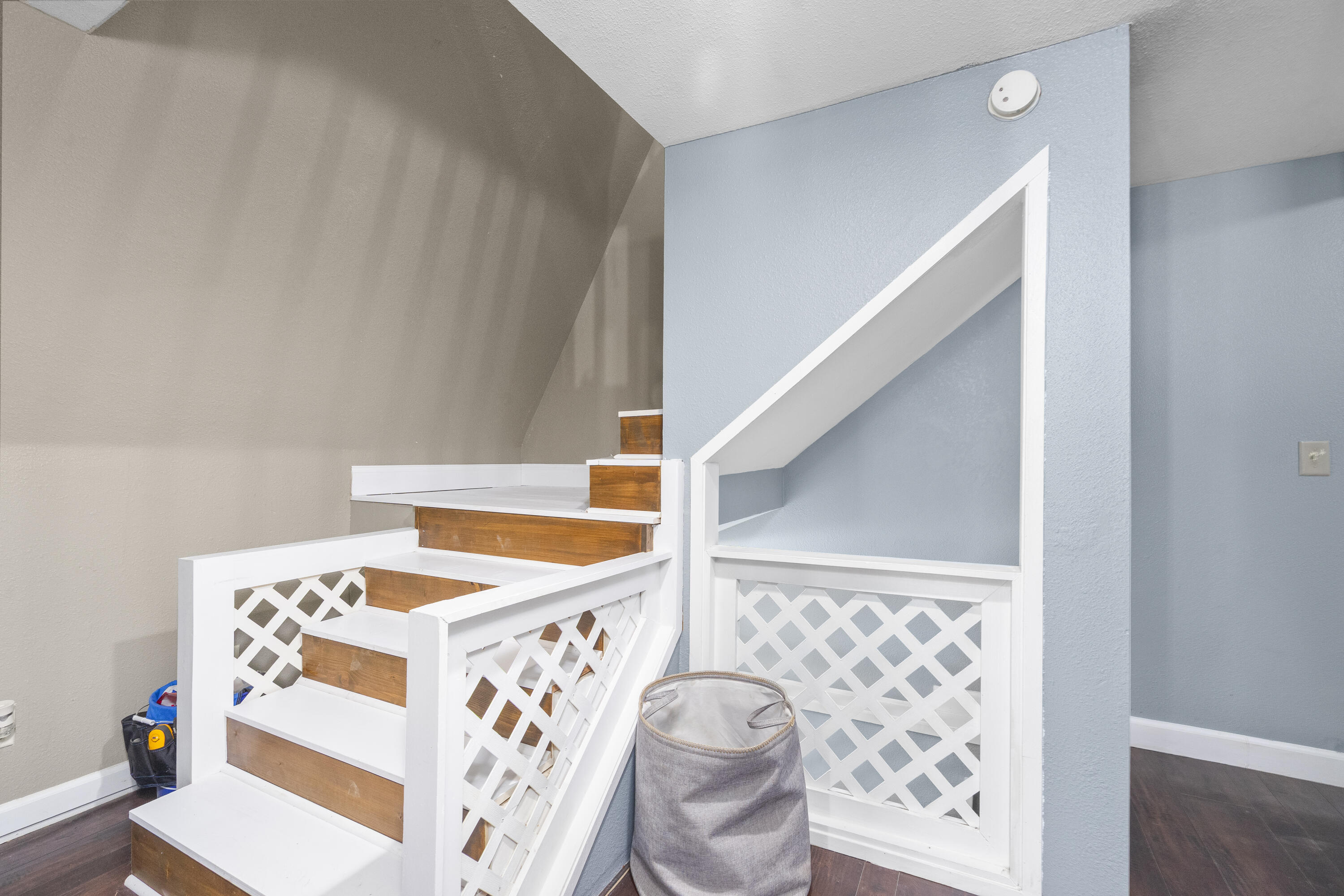 300 West Jackson Street Property Photo 17