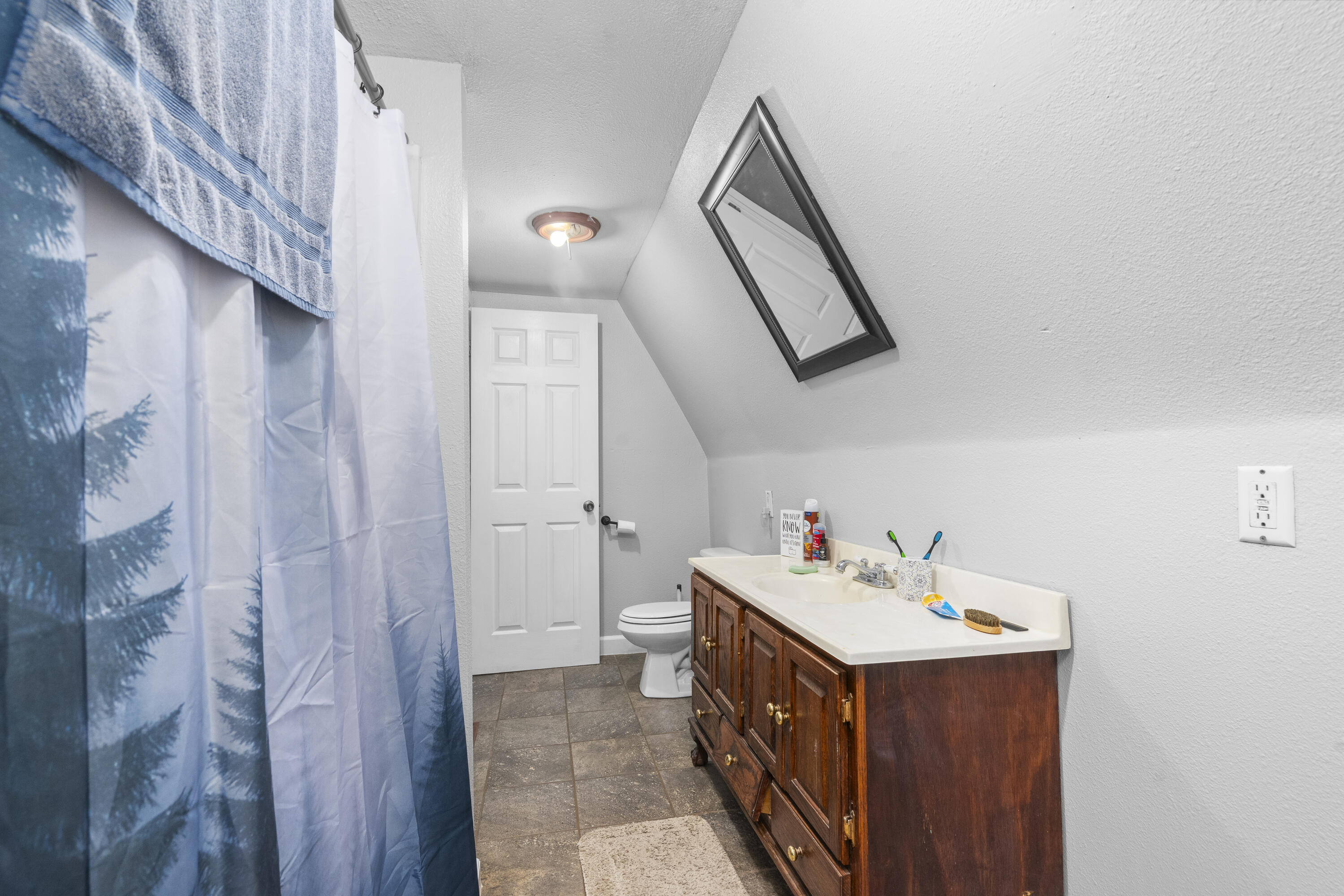 300 West Jackson Street Property Photo 20