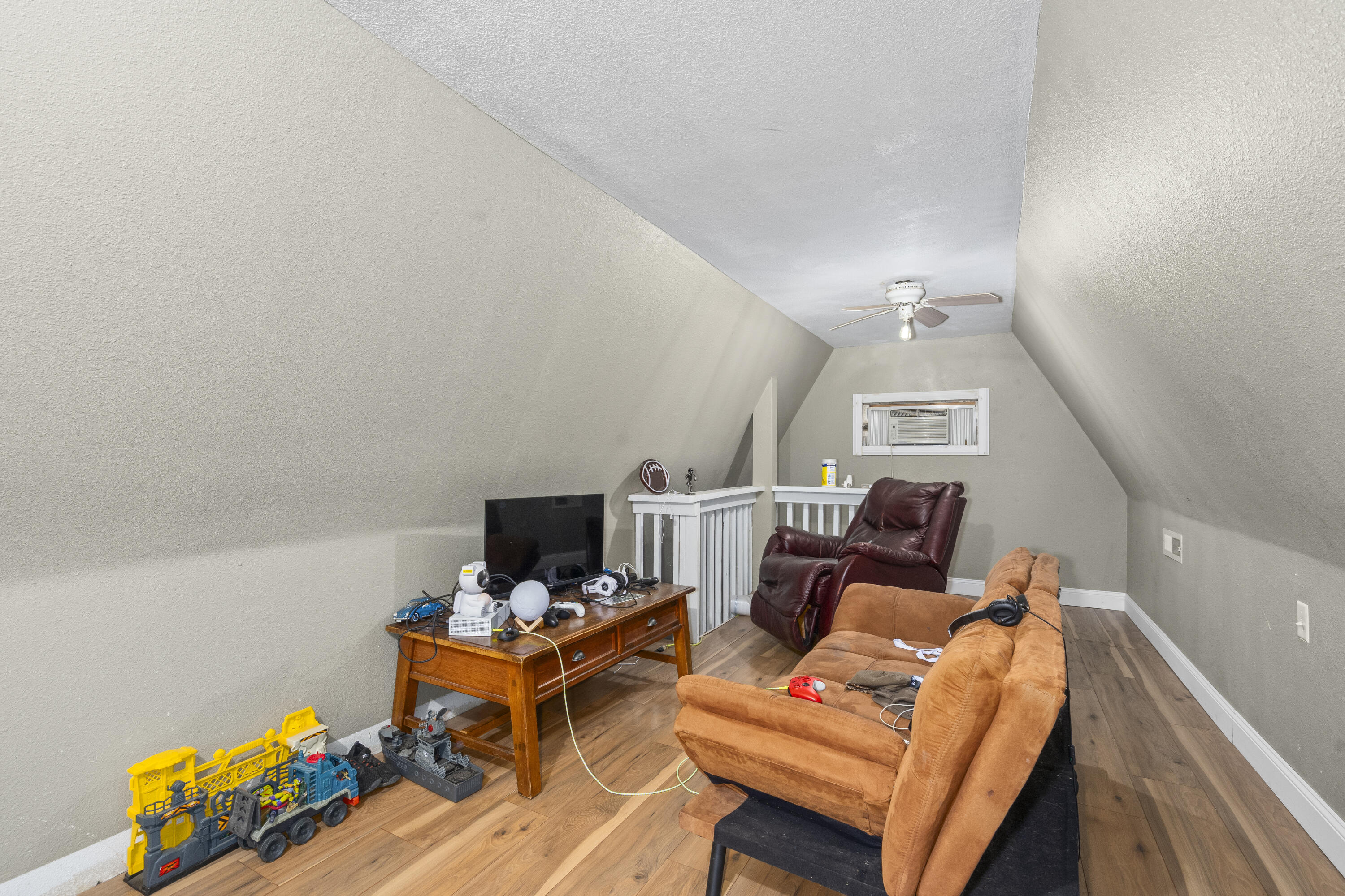 300 West Jackson Street Property Photo 22
