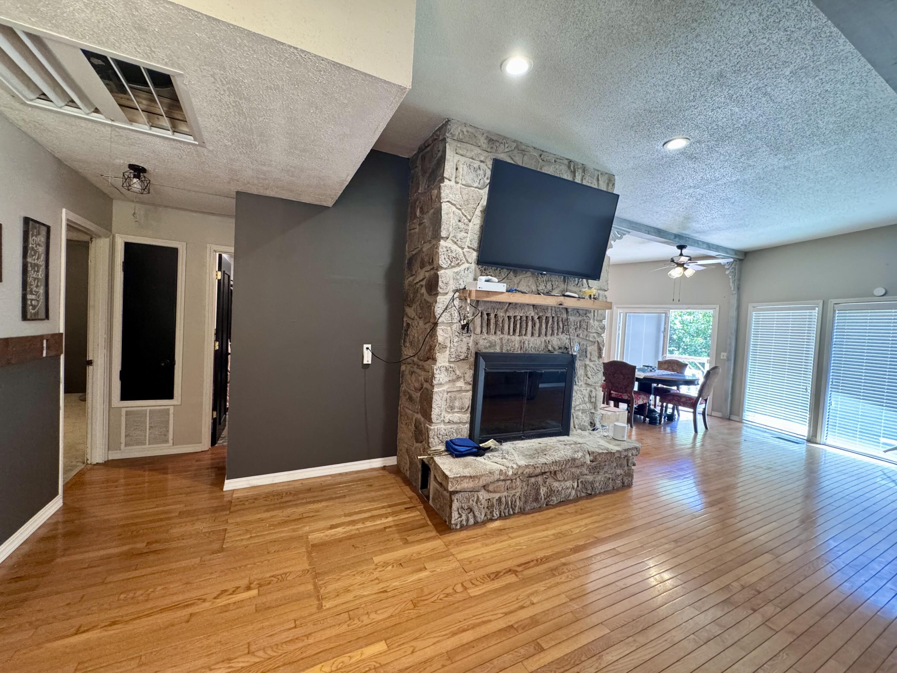 429 Pine Cone Lane Property Photo 3