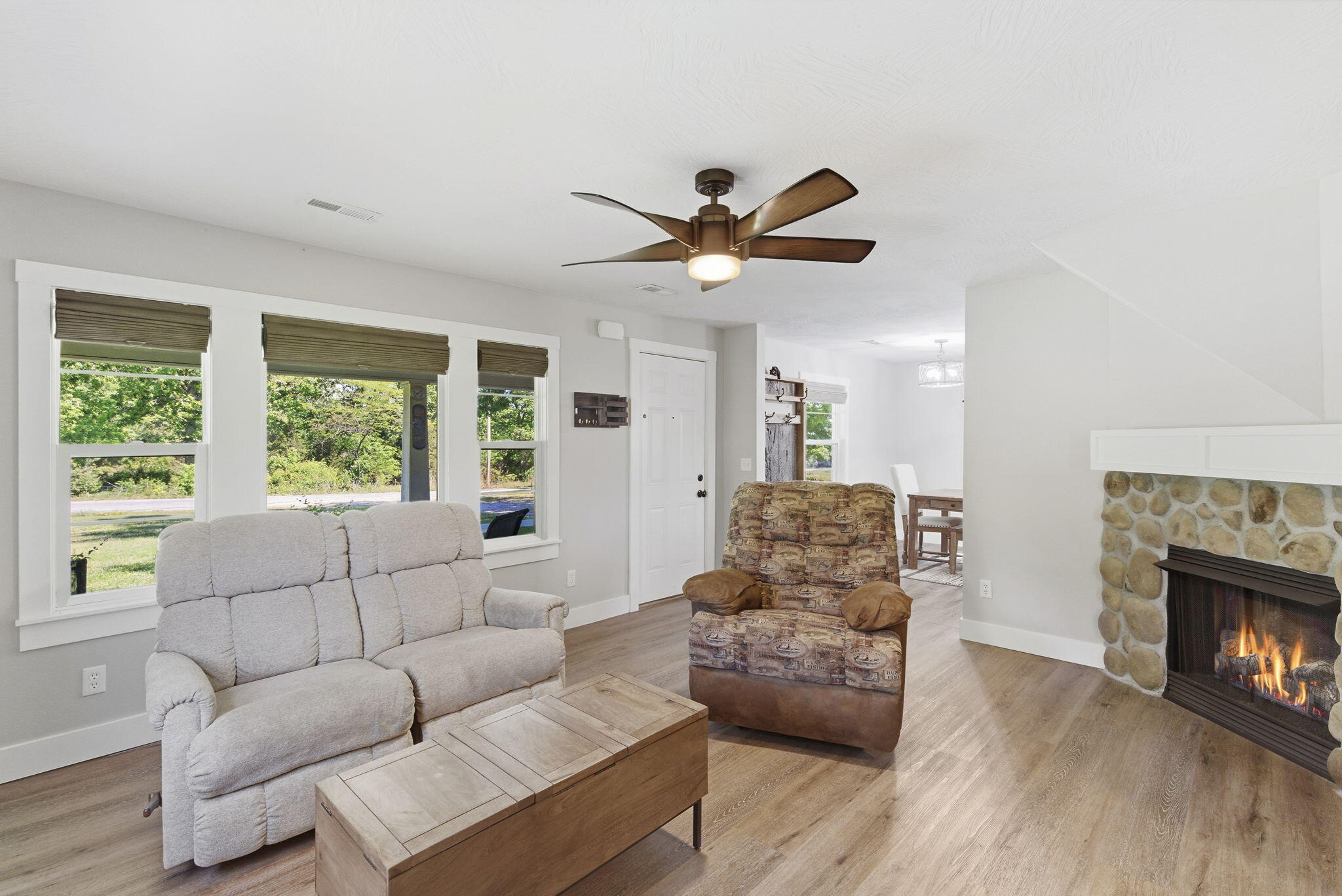 4706 Flat Creek Road Property Photo 6