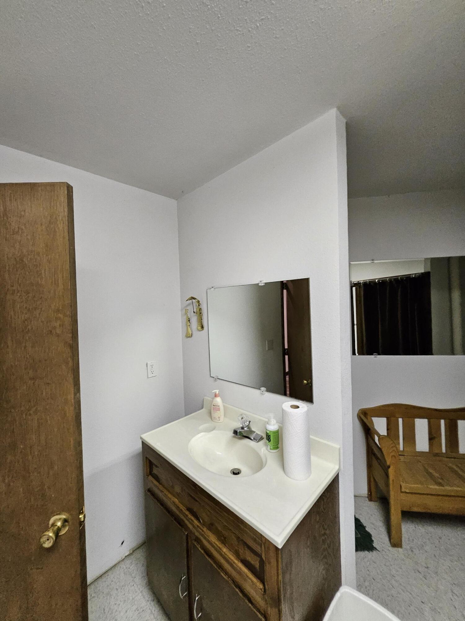 18715 Hyacinth Road Property Photo 27