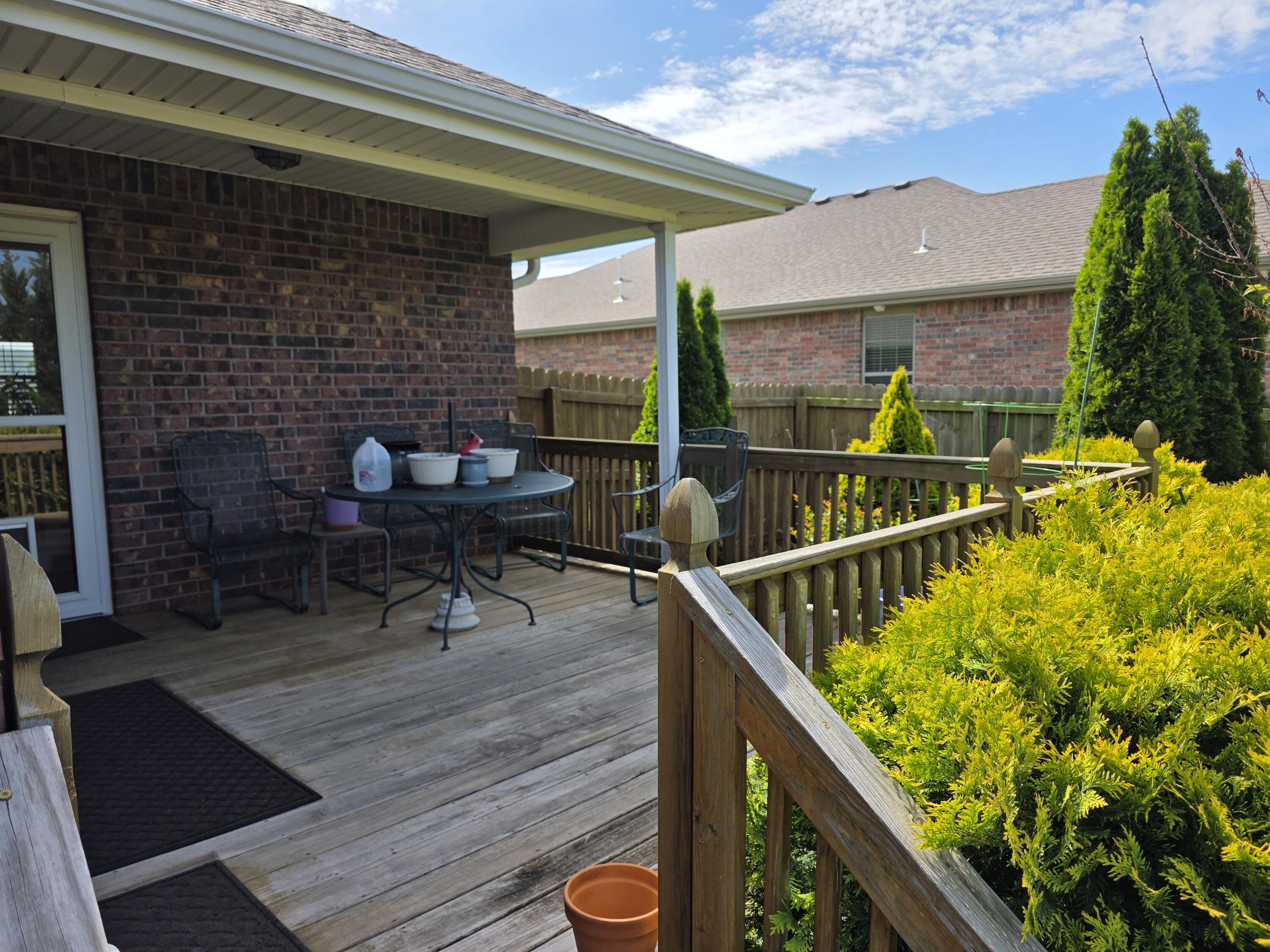 2505 South River Street Property Photo 13