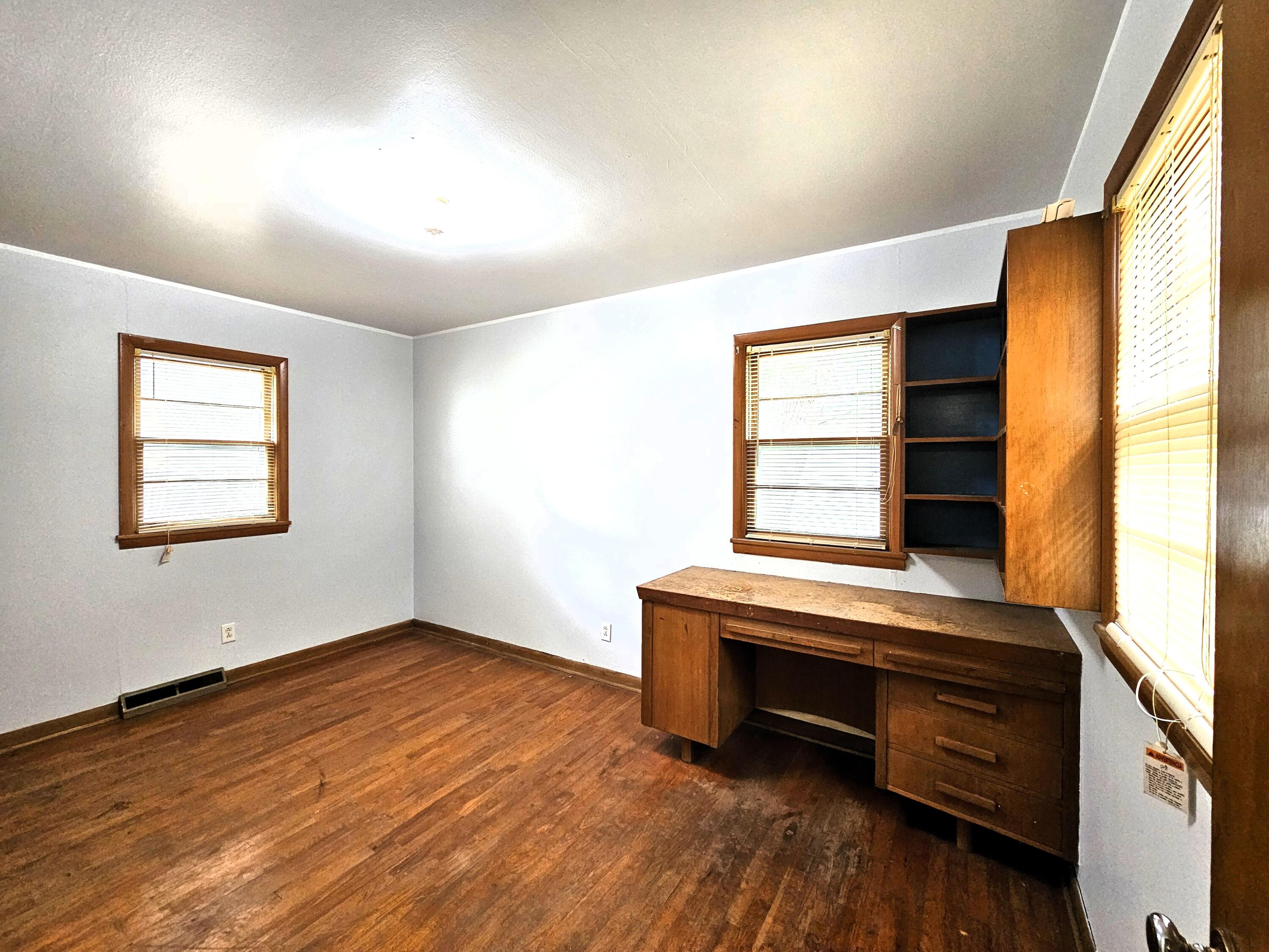 2229 North Kellett Avenue Property Photo 19