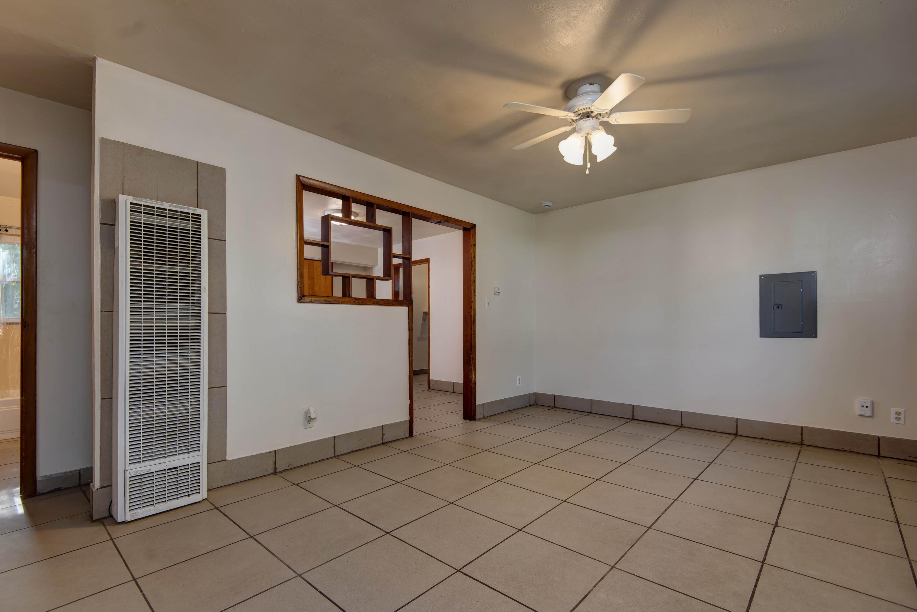 626 North Forest Avenue Property Photo 7