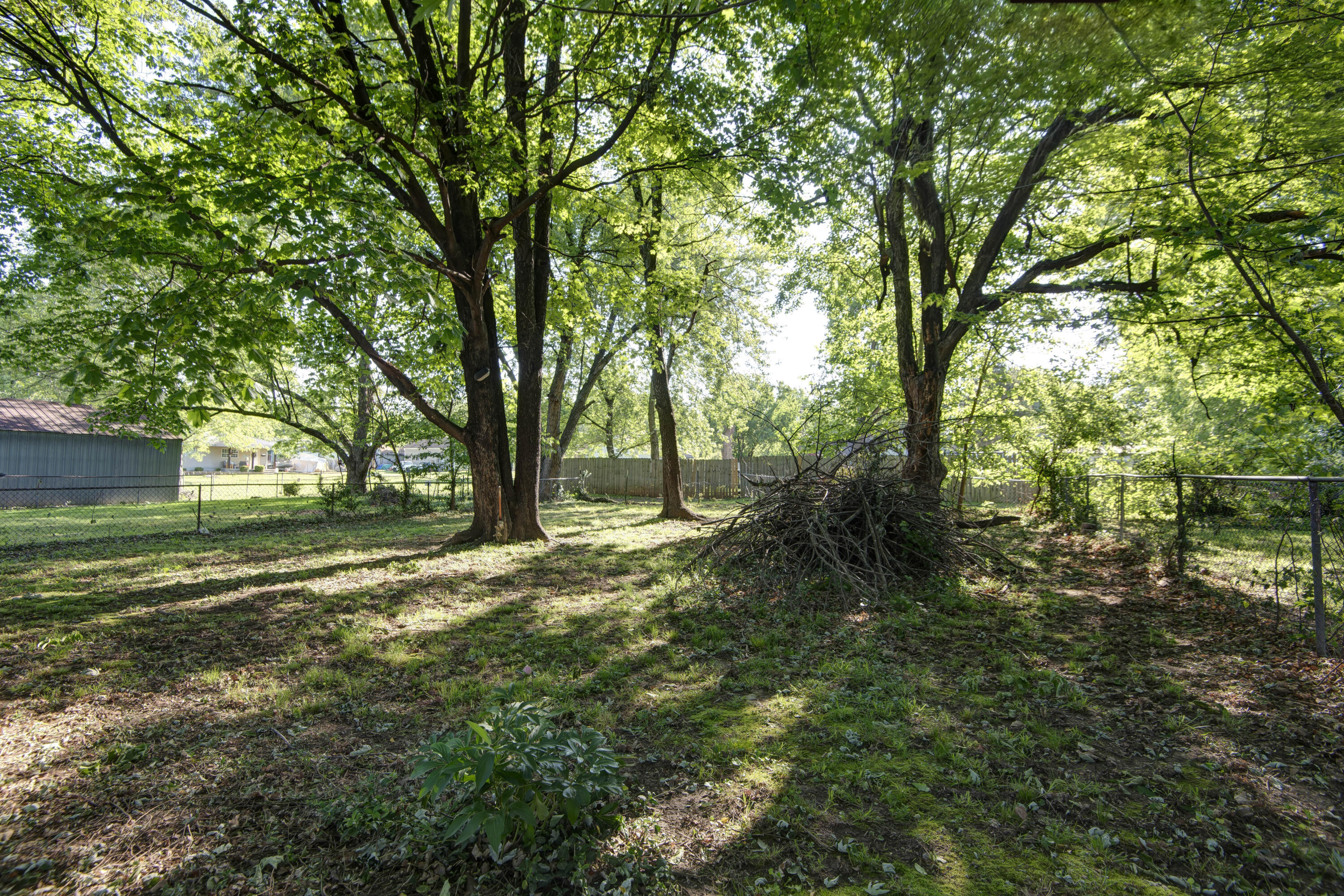626 North Forest Avenue Property Photo 16