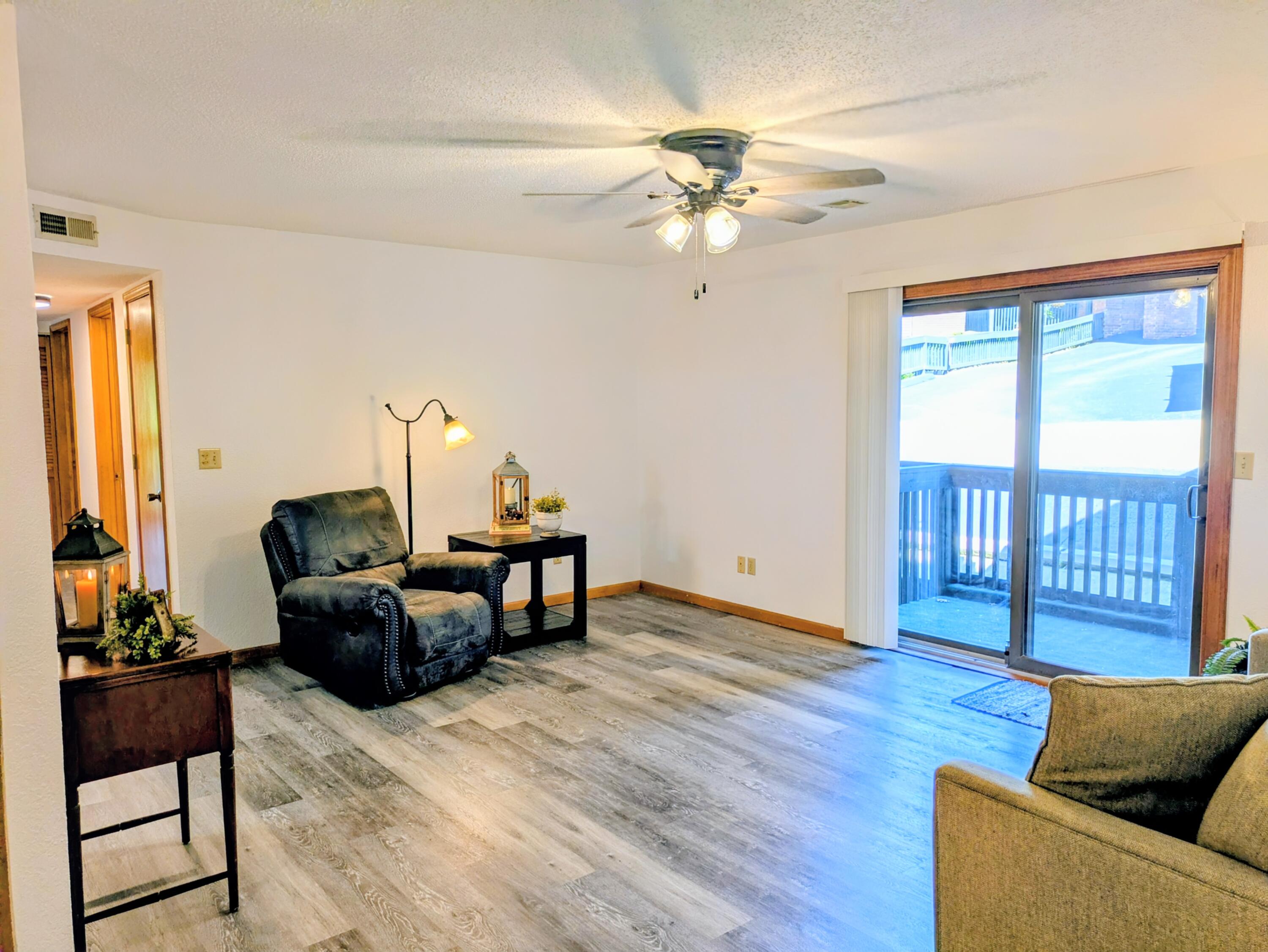 150 Sunken Forest Dr. 2-118 Property Photo 4