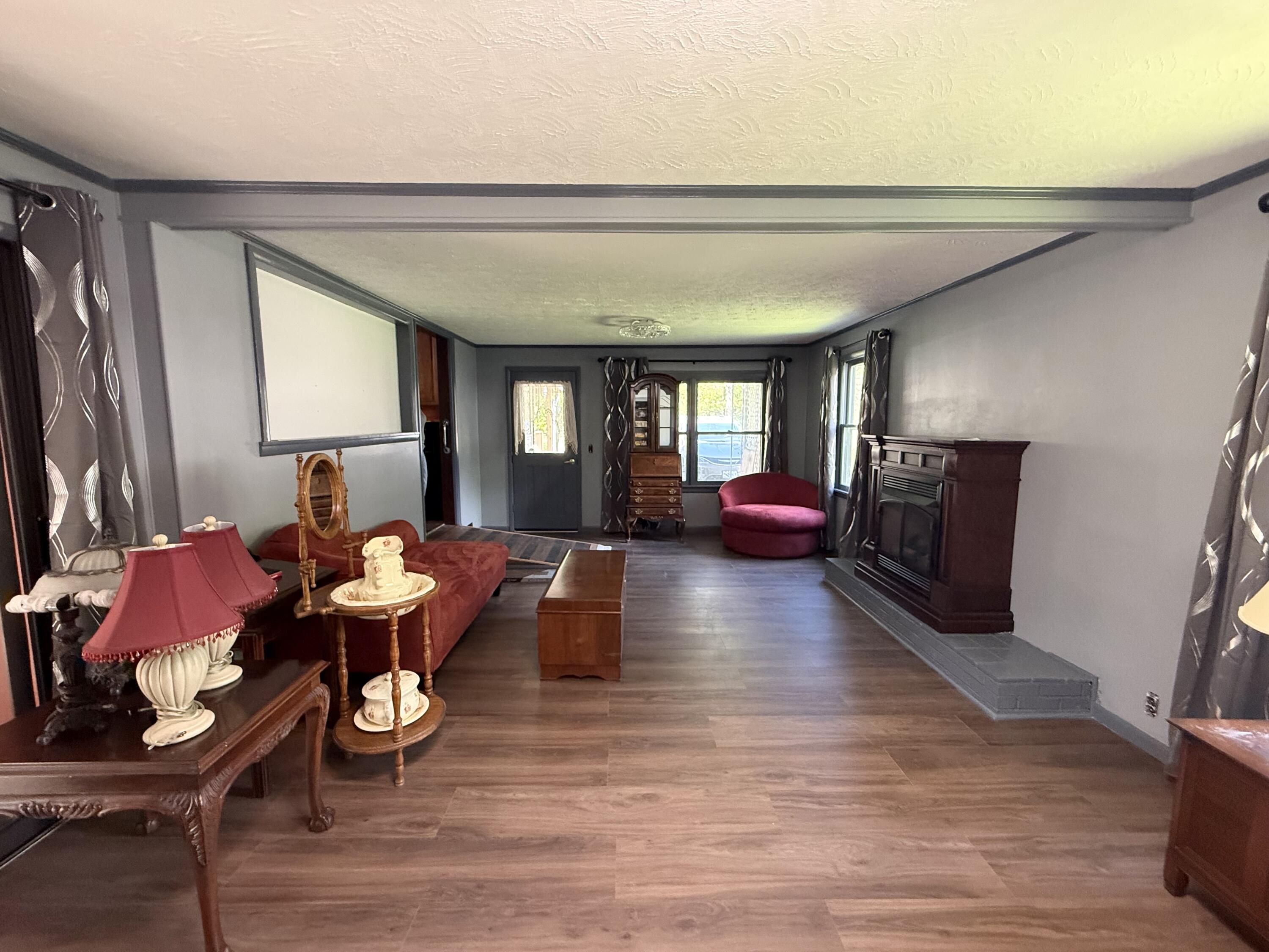 1126 East Crest Drive Property Photo 15
