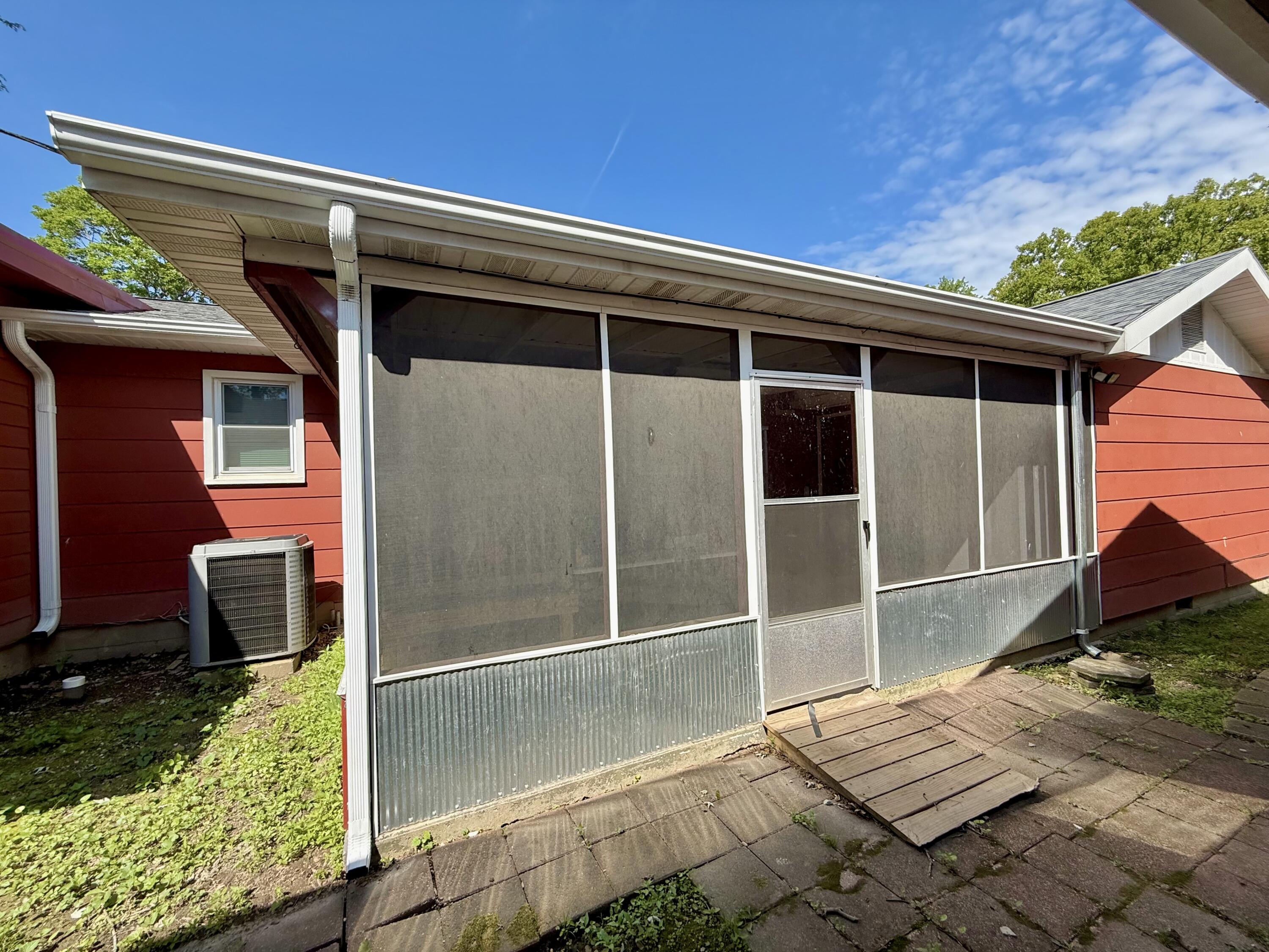 1126 East Crest Drive Property Photo 27