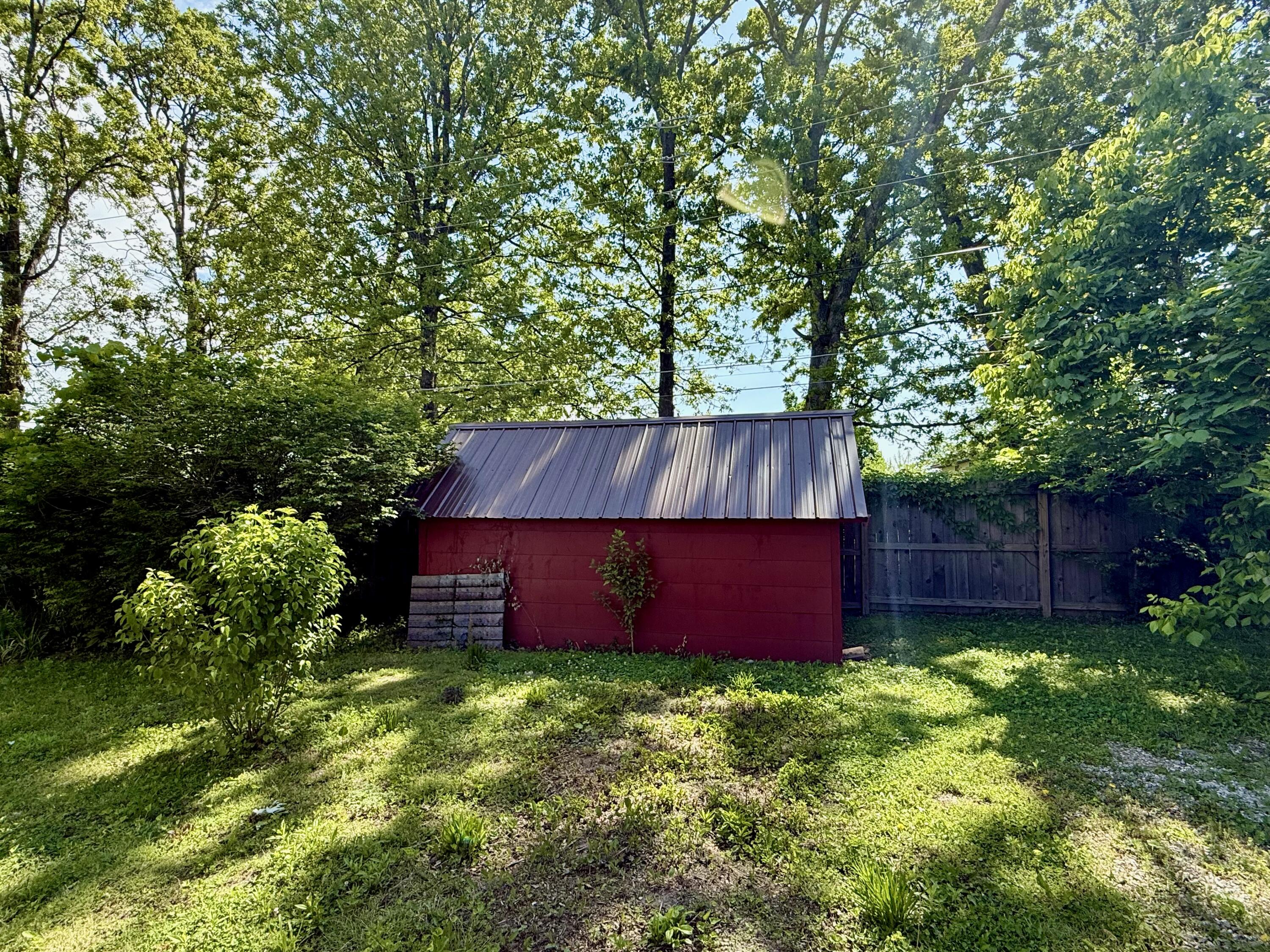 1126 East Crest Drive Property Photo 34