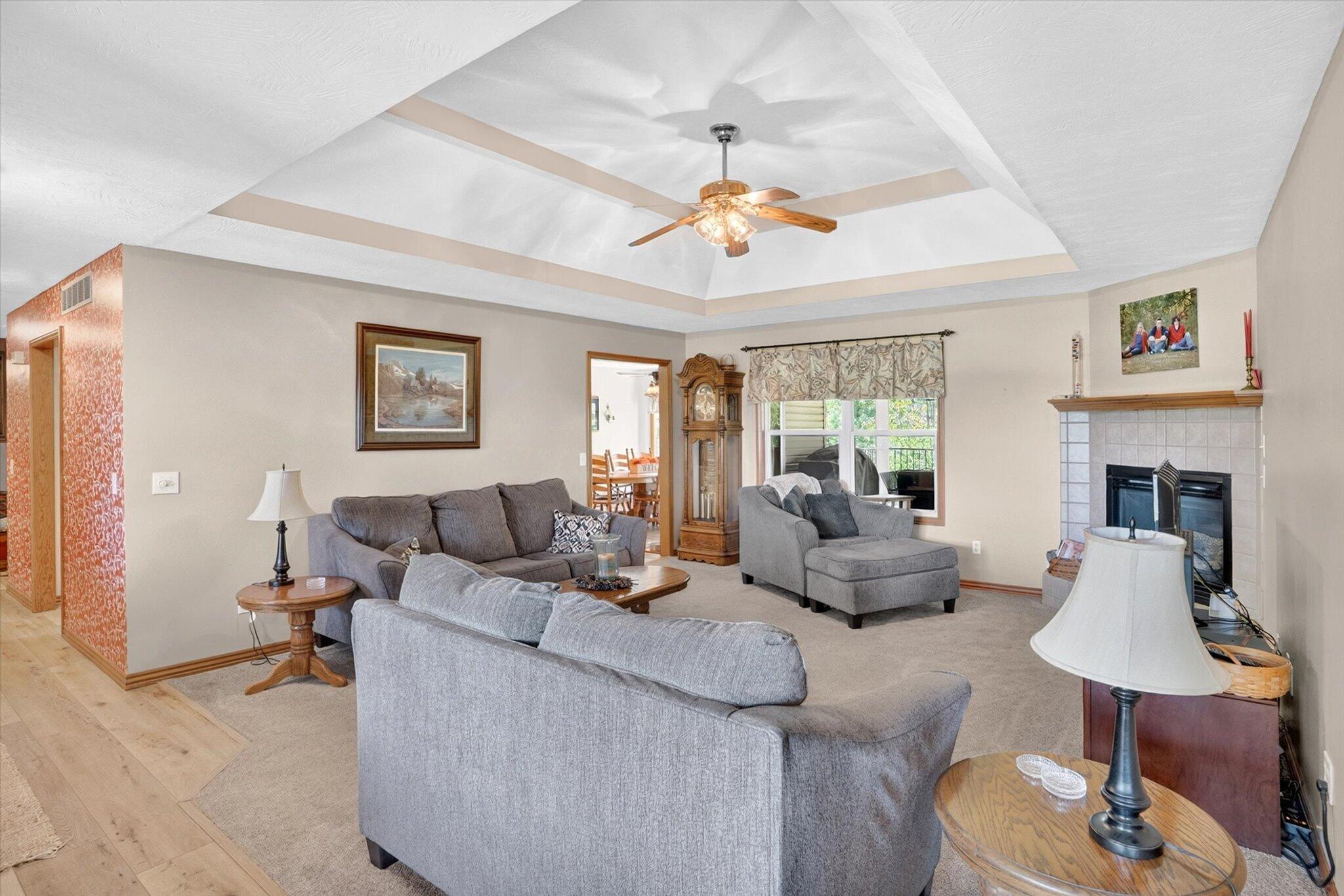 300 Alice Place Property Photo 8