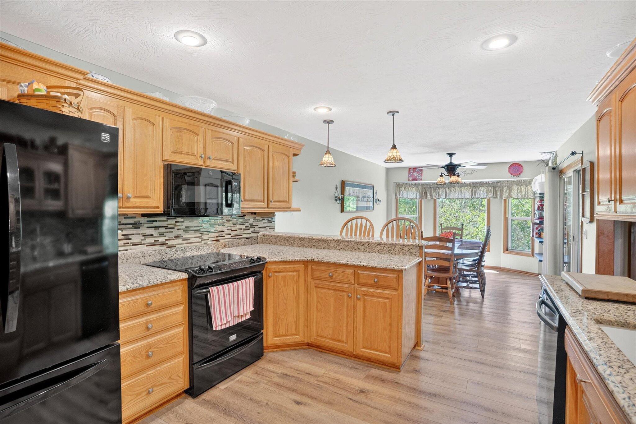 300 Alice Place Property Photo 10