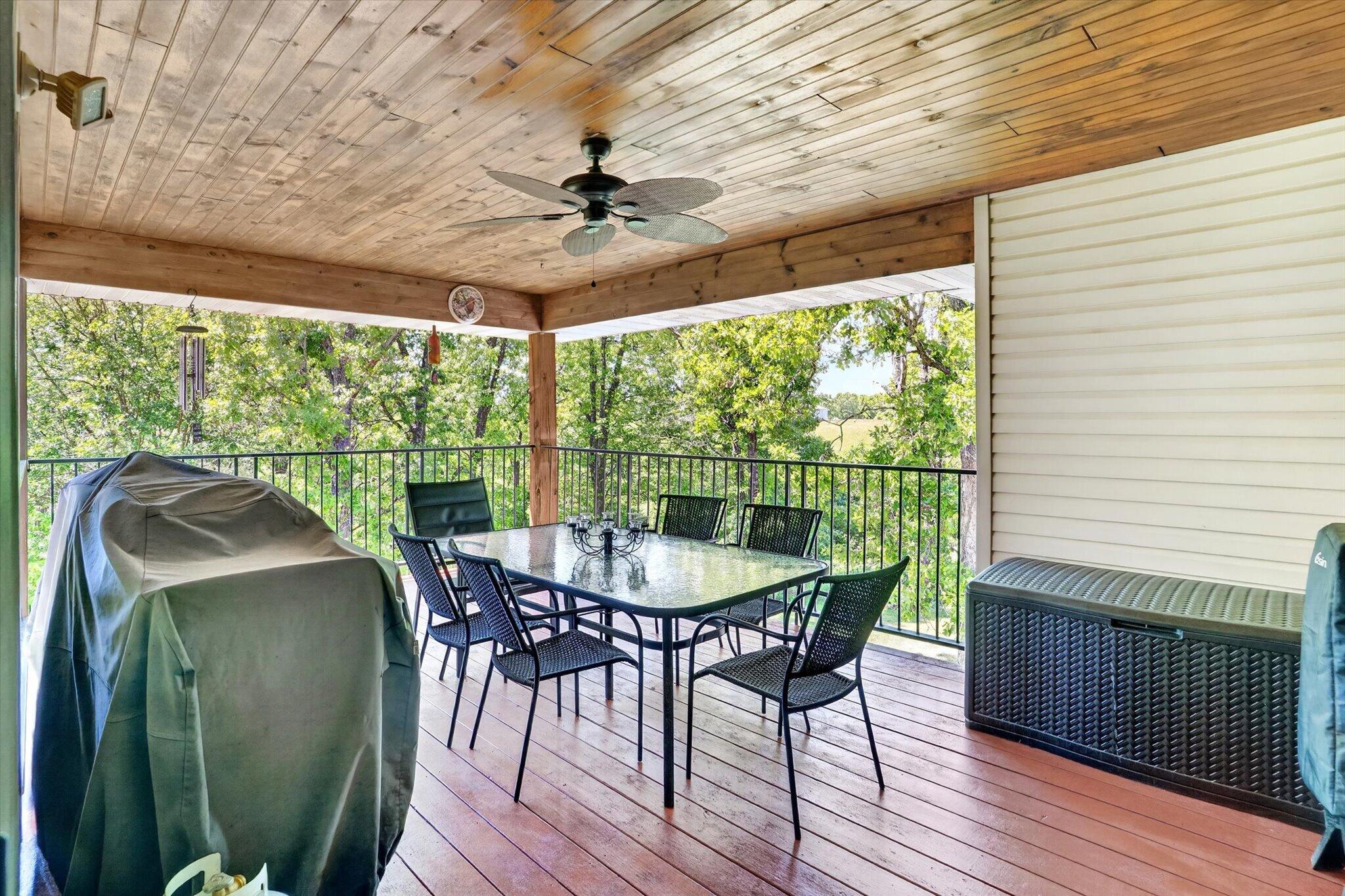 300 Alice Place Property Photo 15