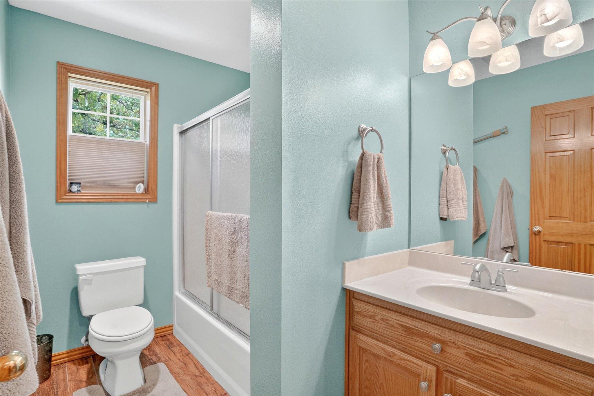 300 Alice Place Property Photo 33