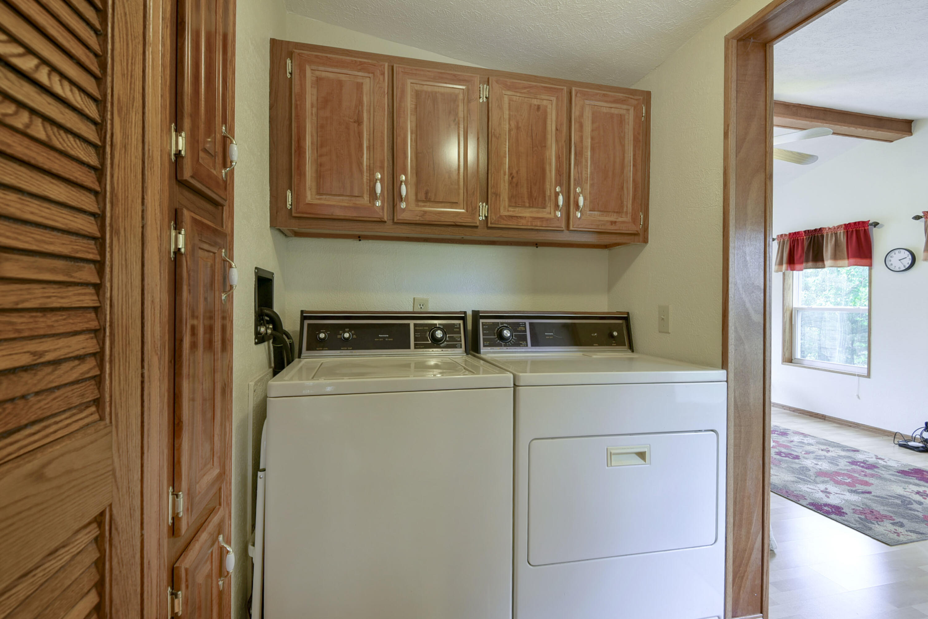 32 Ledgestone Road Property Photo 22