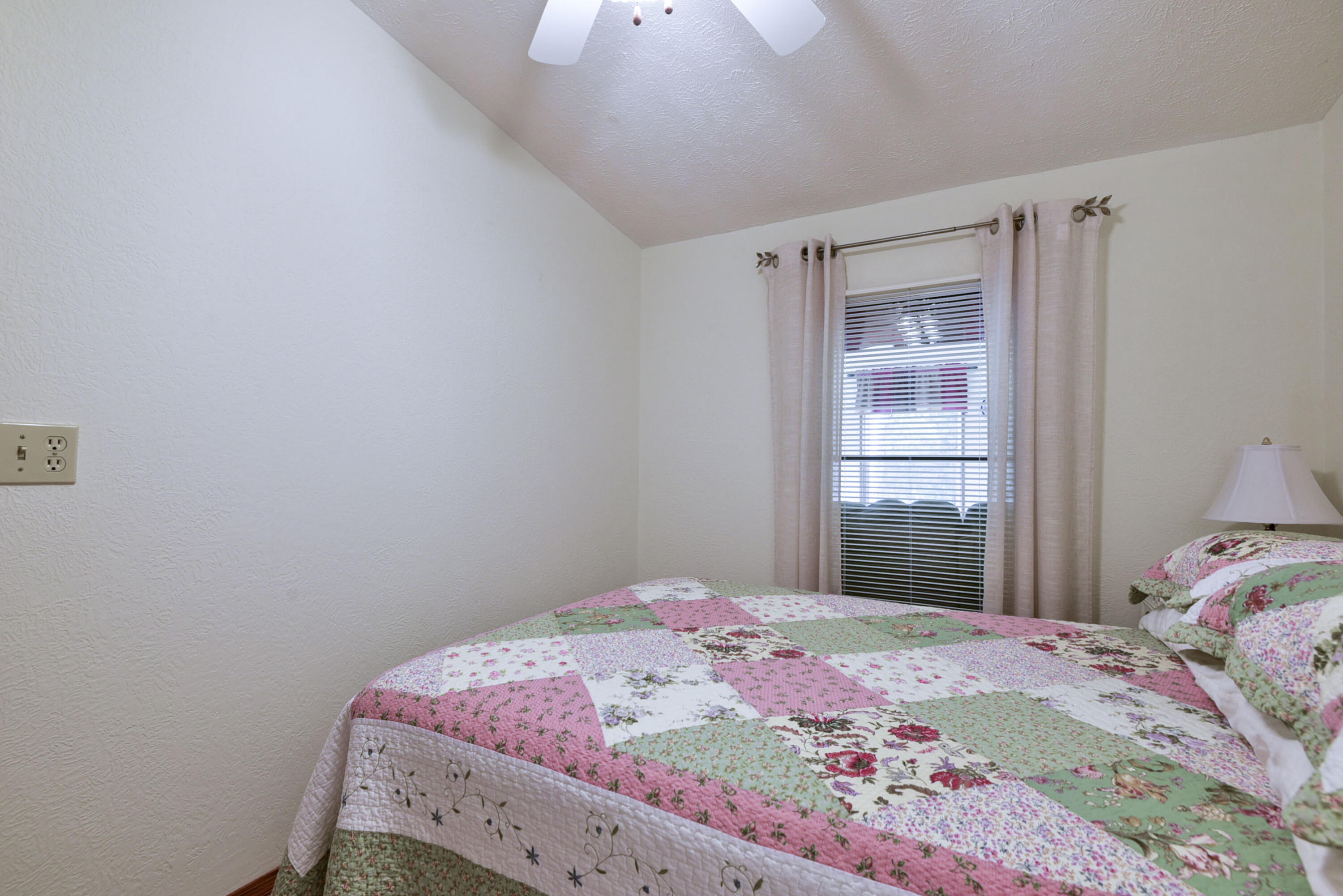 32 Ledgestone Road Property Photo 32