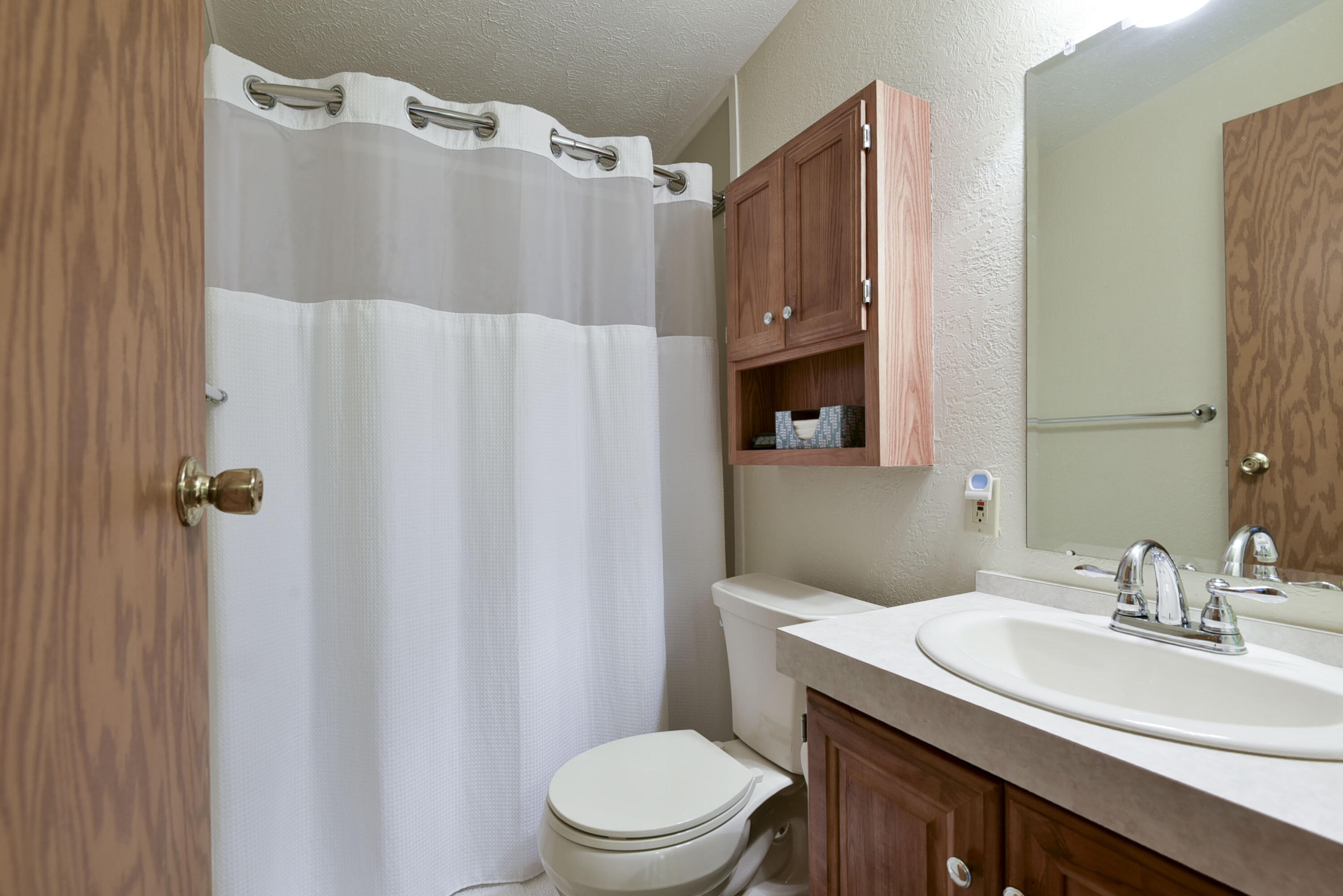 32 Ledgestone Road Property Photo 35