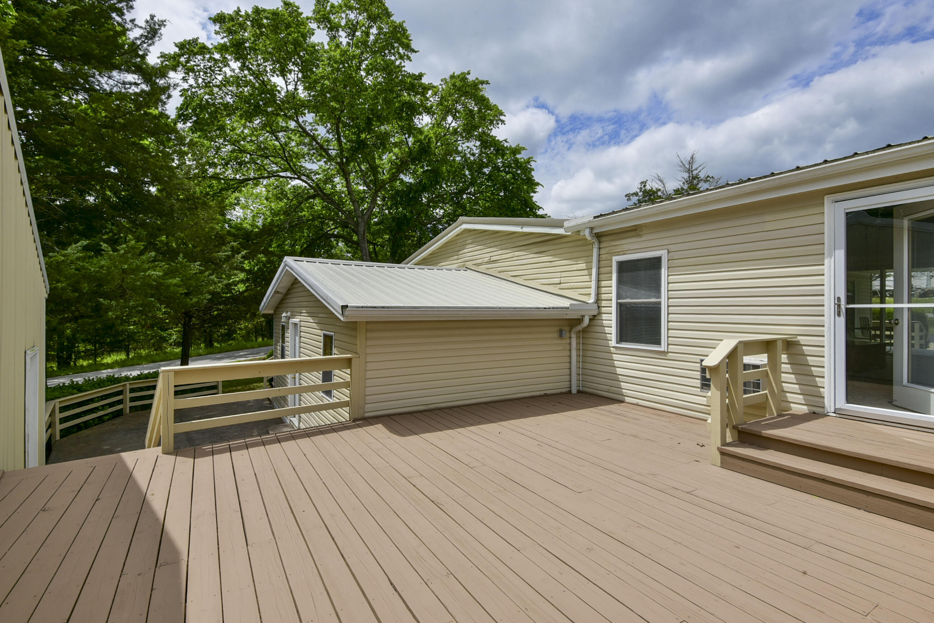 32 Ledgestone Road Property Photo 36