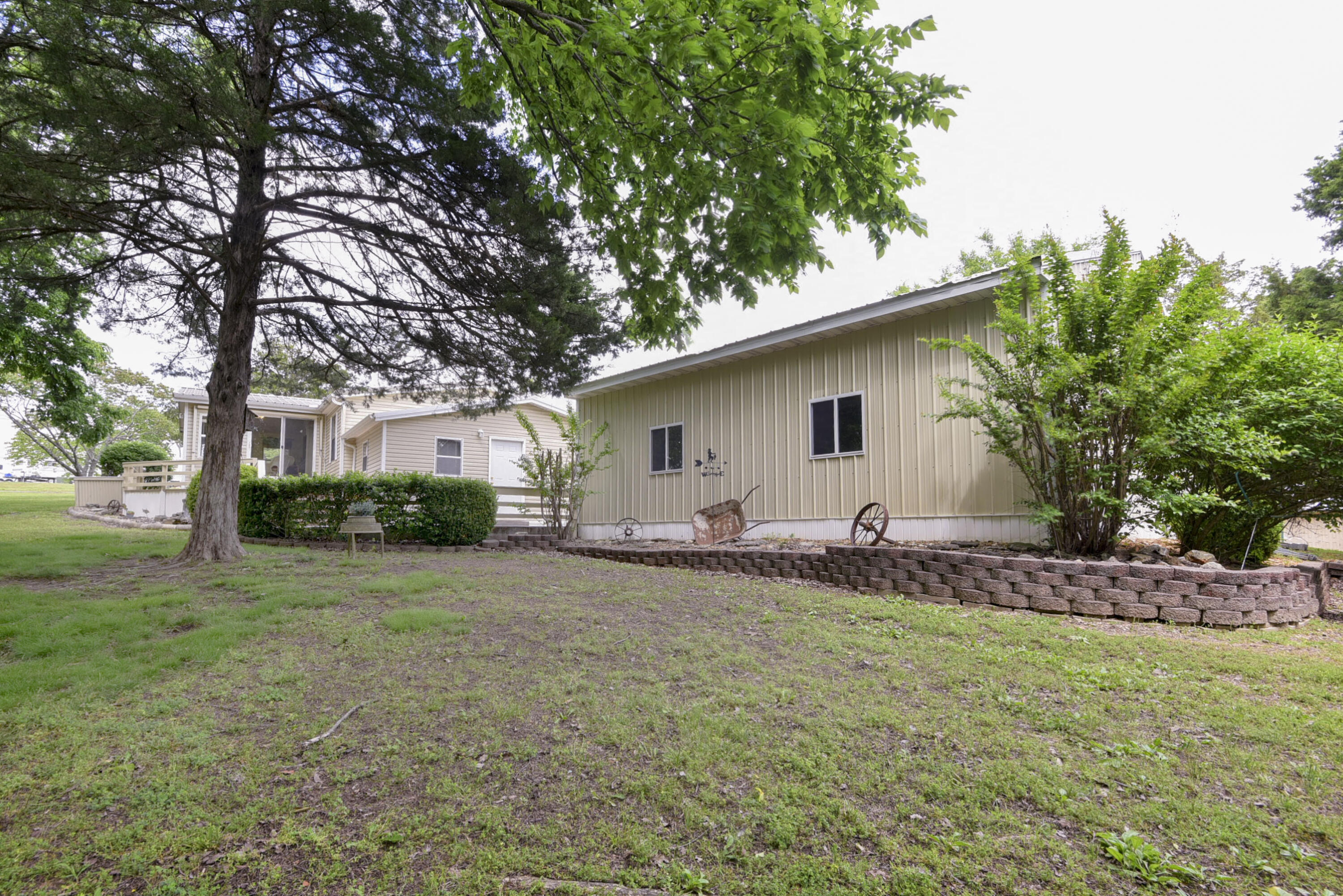 32 Ledgestone Road Property Photo 42