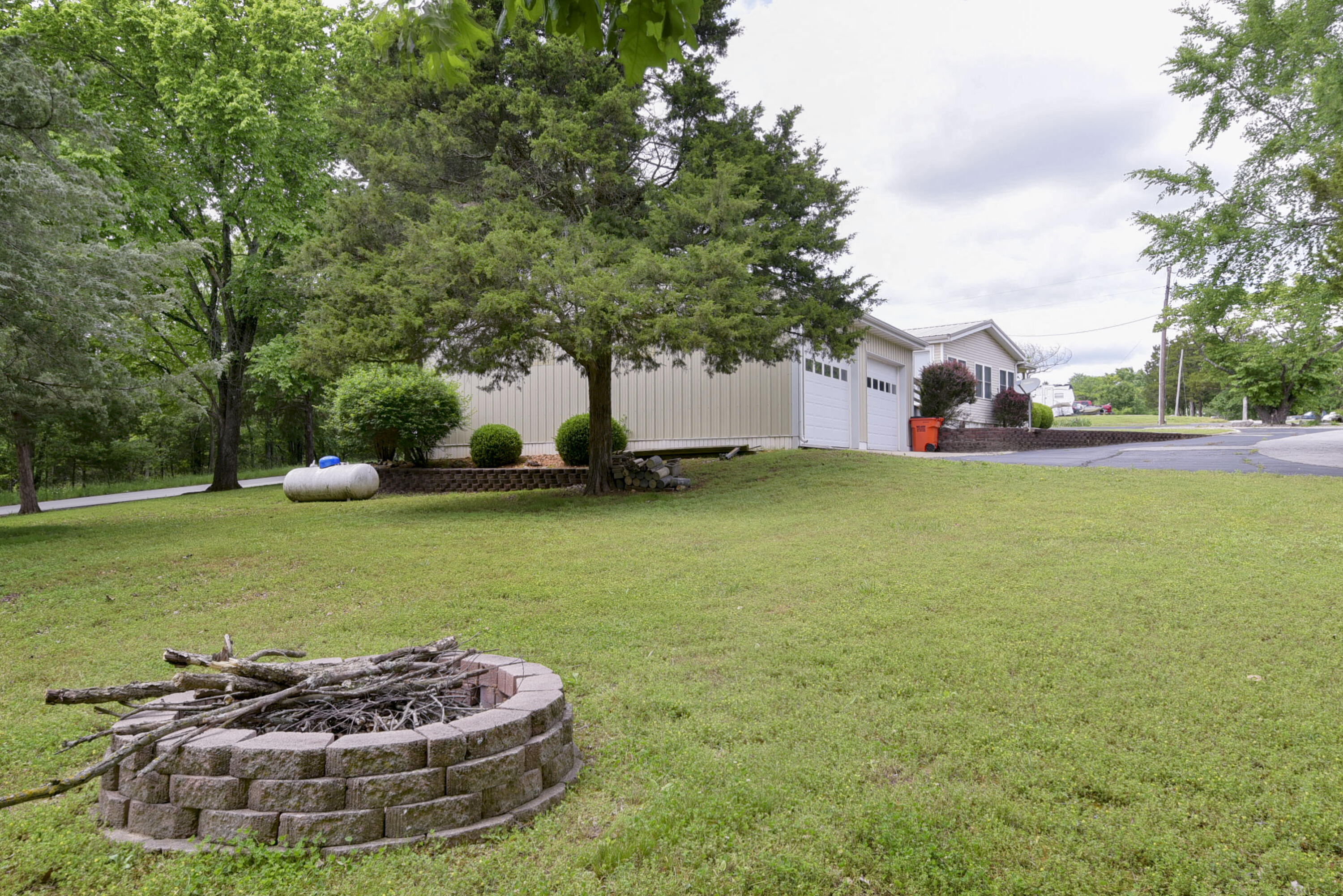 32 Ledgestone Road Property Photo 43