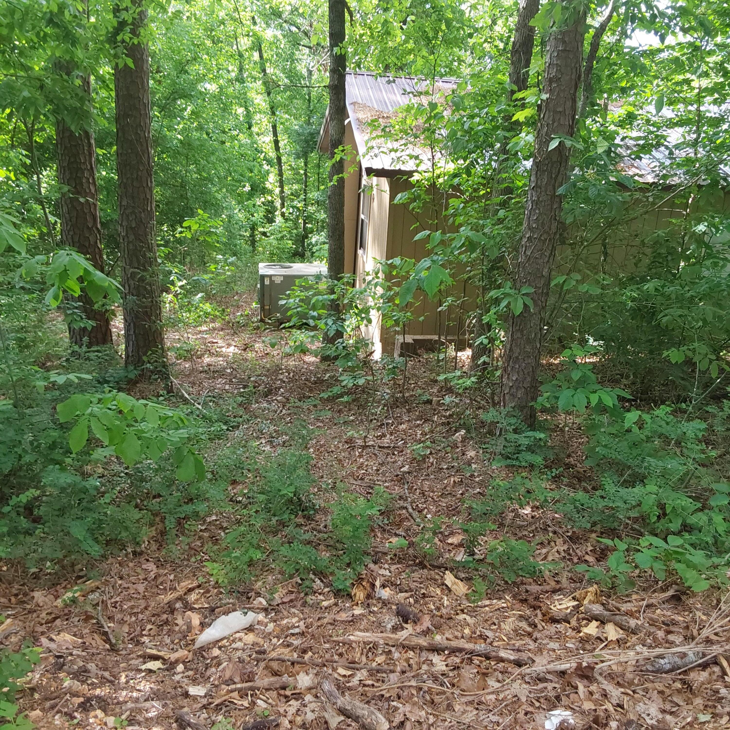 202 Iris Road Property Photo 3