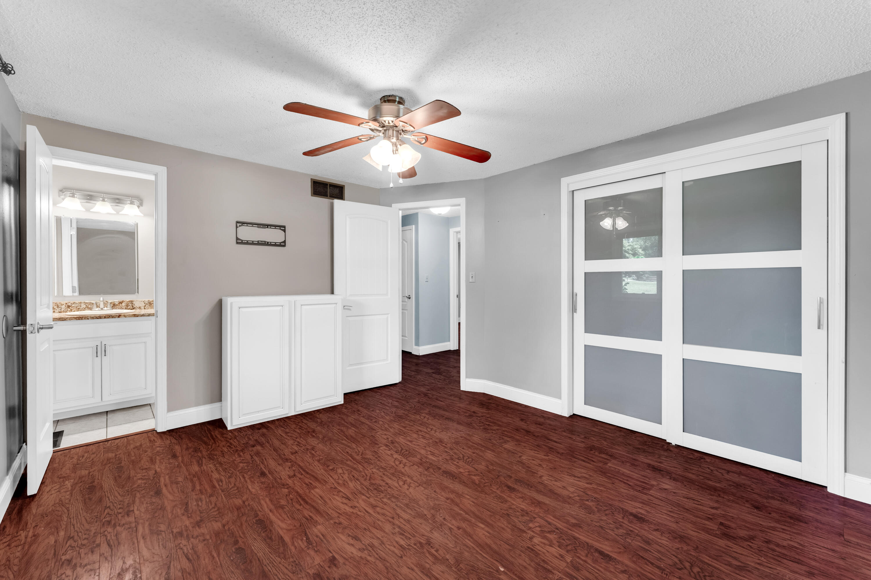 120 Holyoke Street Property Photo 16