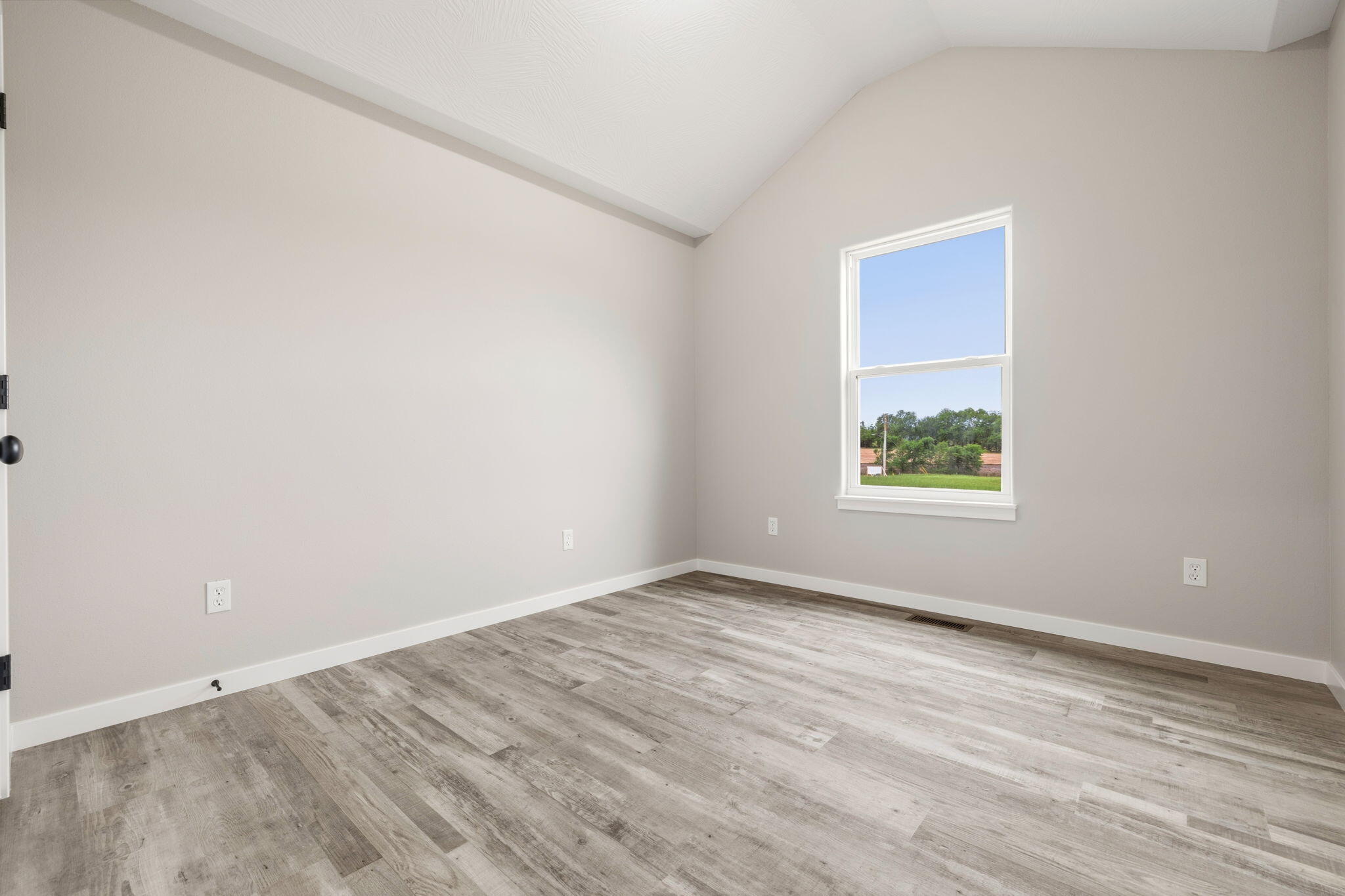 416 Beaver Tail Road Property Photo 29