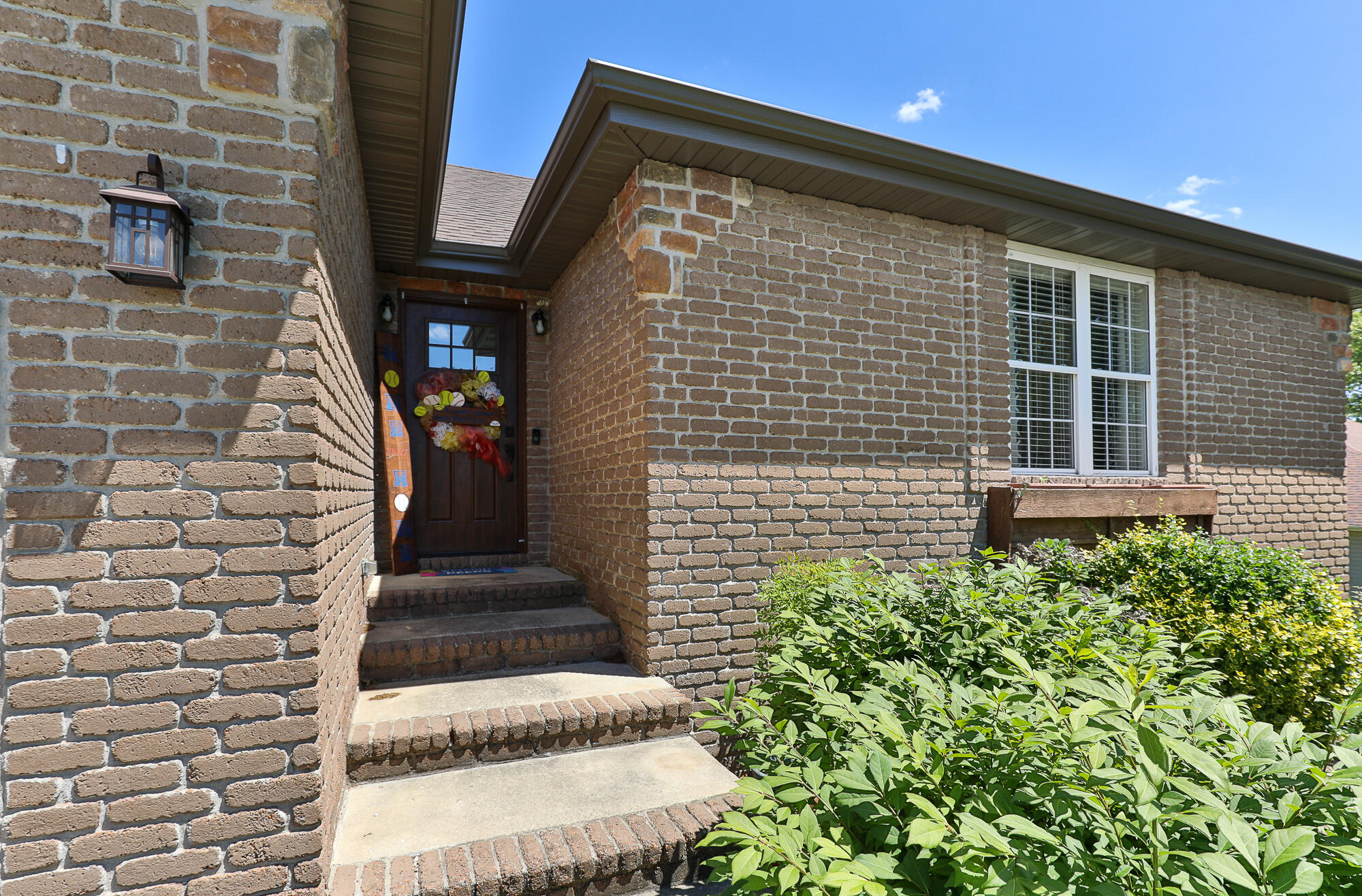 660 Big Bear Court Property Photo 4
