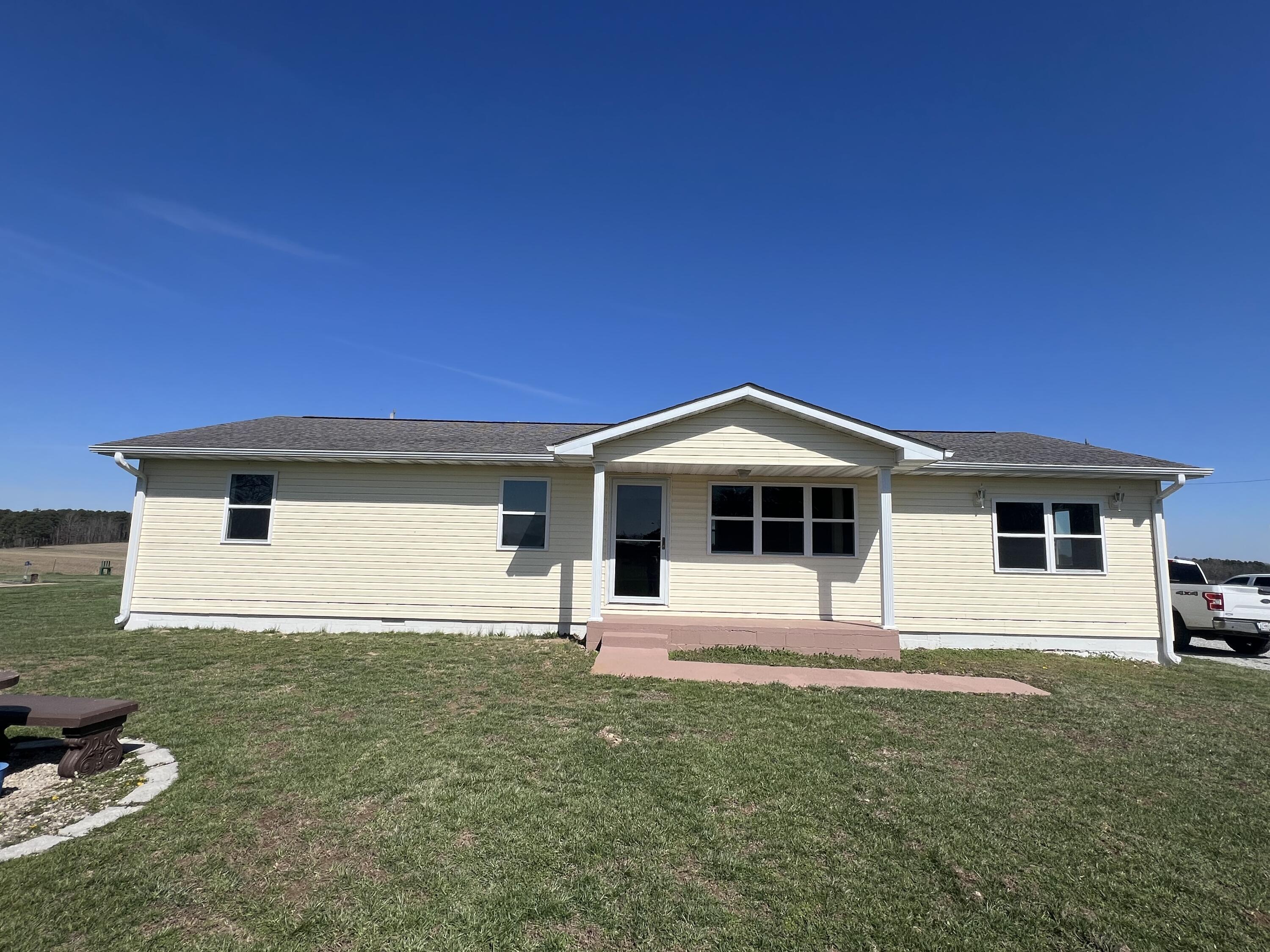 23813 State Route Z Property Photo 2