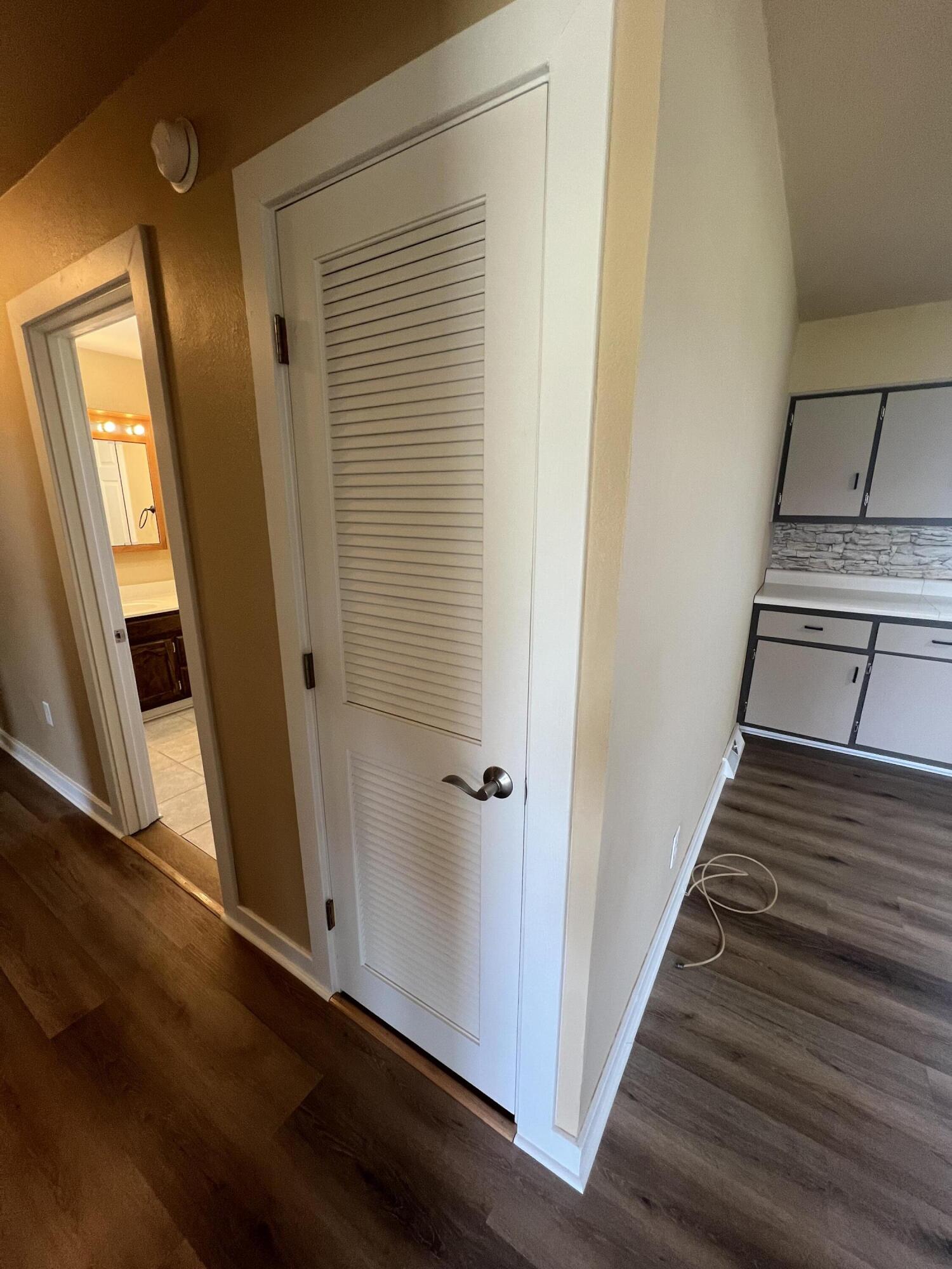 23813 State Route Z Property Photo 25