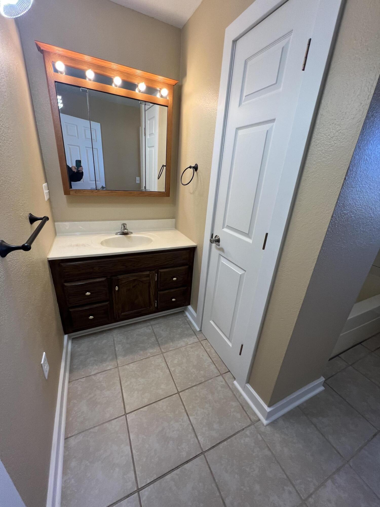 23813 State Route Z Property Photo 28