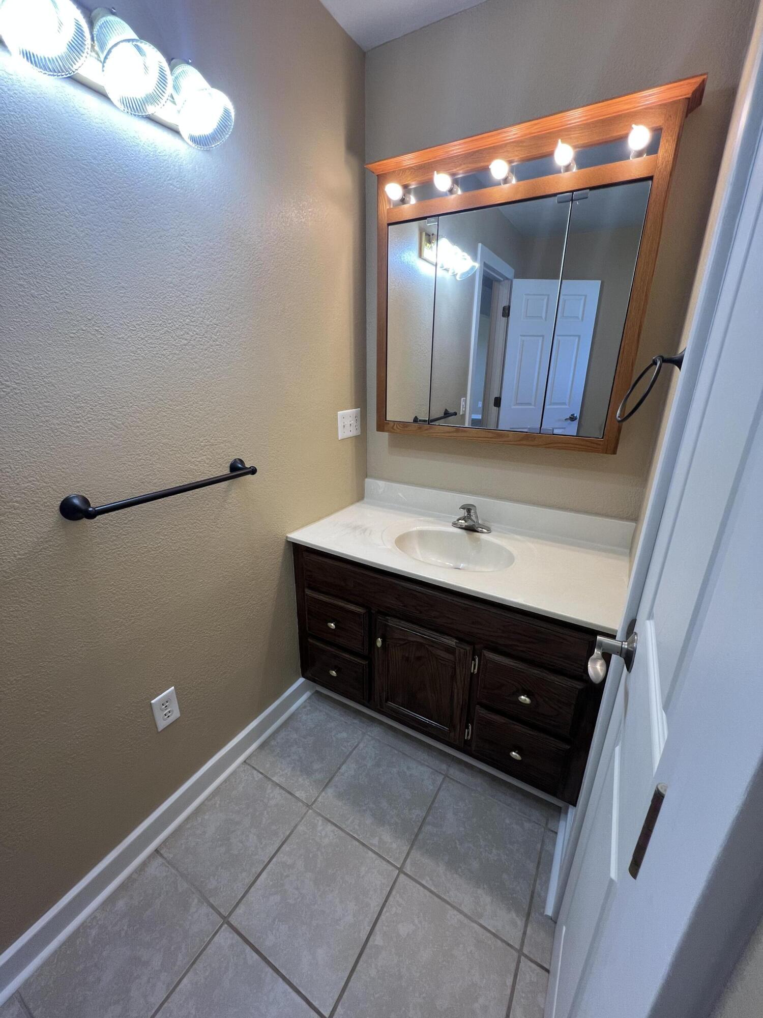 23813 State Route Z Property Photo 29
