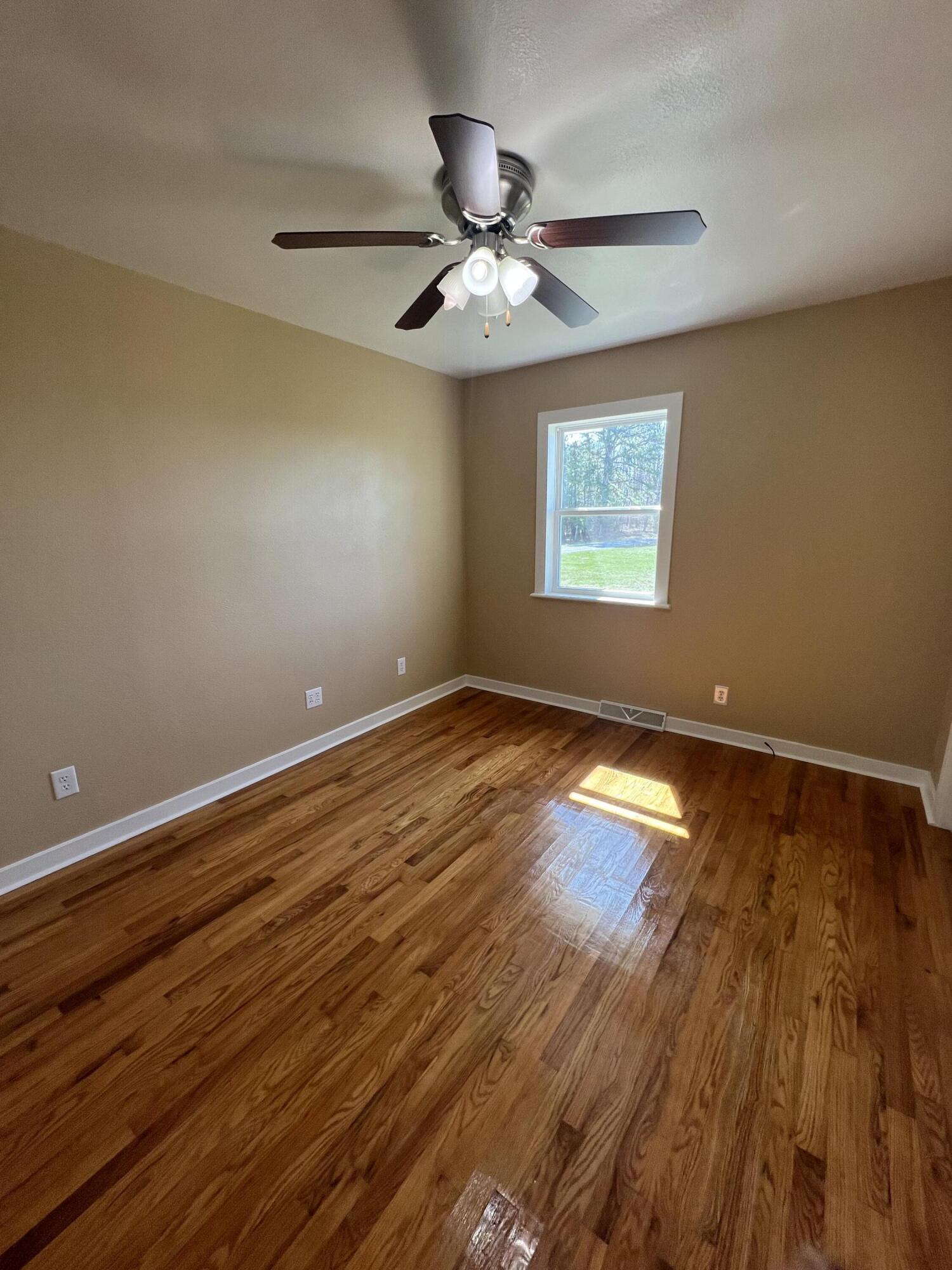 23813 State Route Z Property Photo 35