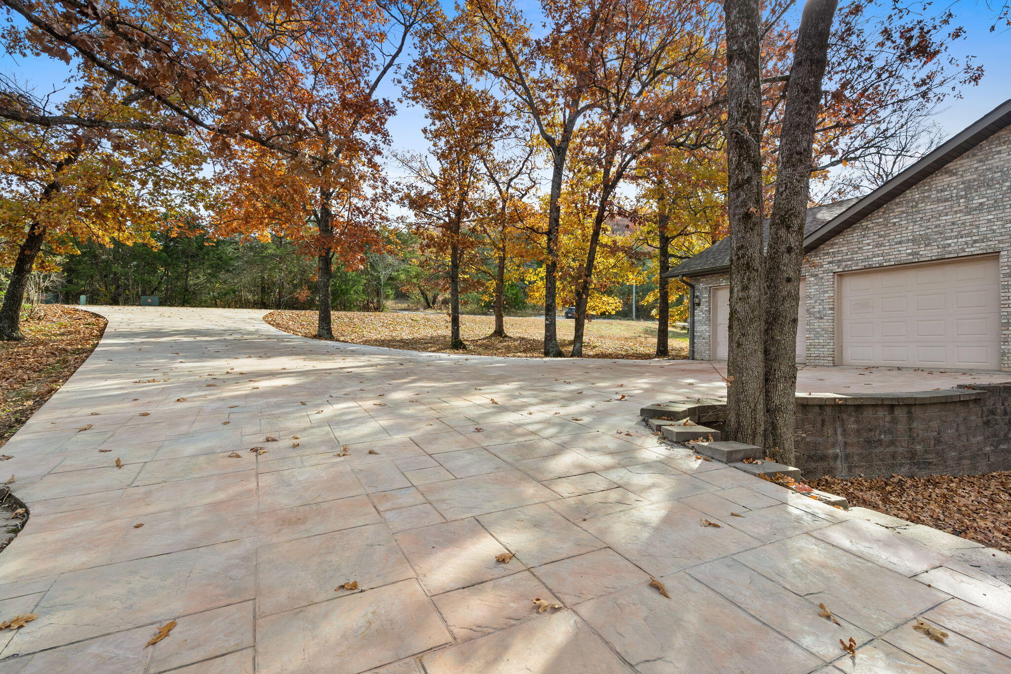 94 Irish Hills Boulevard Property Photo 2
