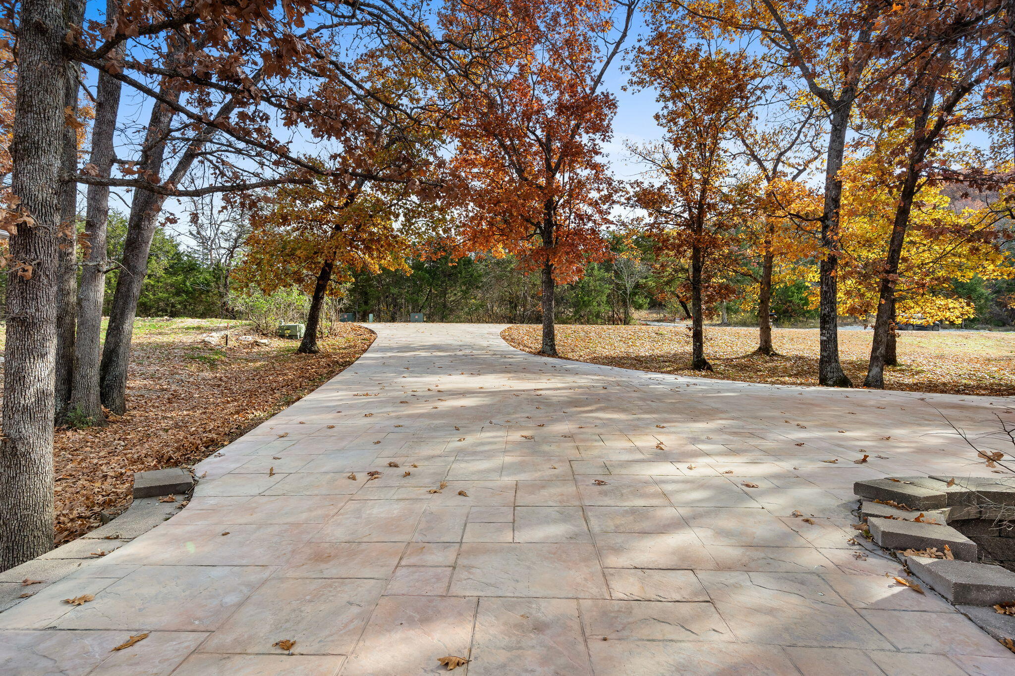 94 Irish Hills Boulevard Property Photo 3