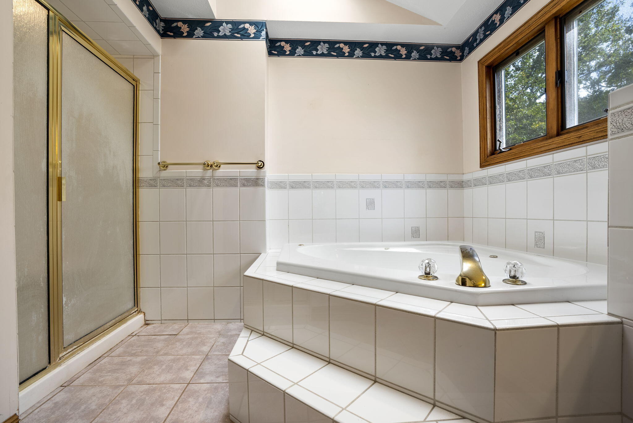 94 Irish Hills Boulevard Property Photo 35