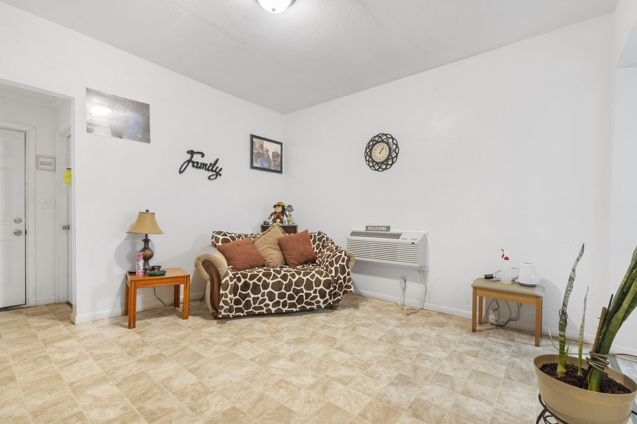 1026-1028 Commercial Property Photo 13