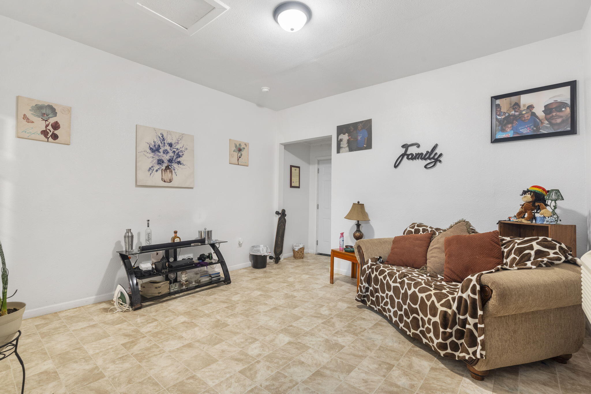 1026-1028 Commercial Property Photo 14