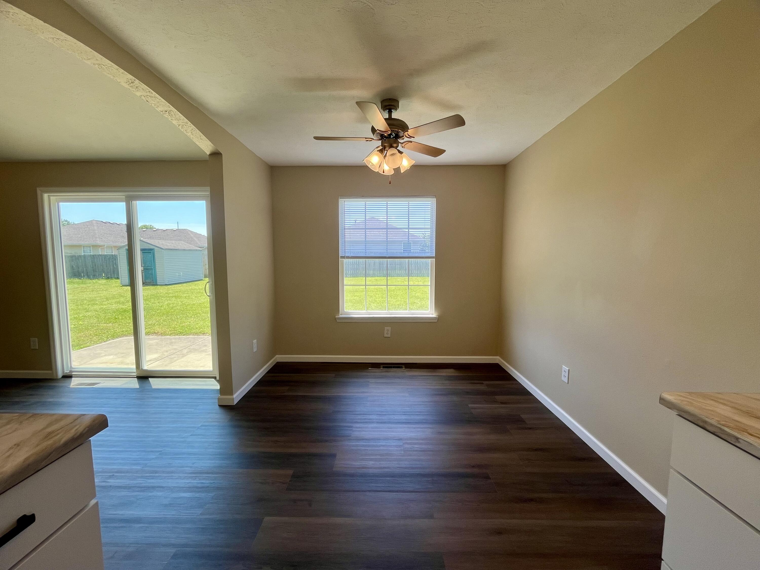 2124 East Primrose Street Property Photo 5