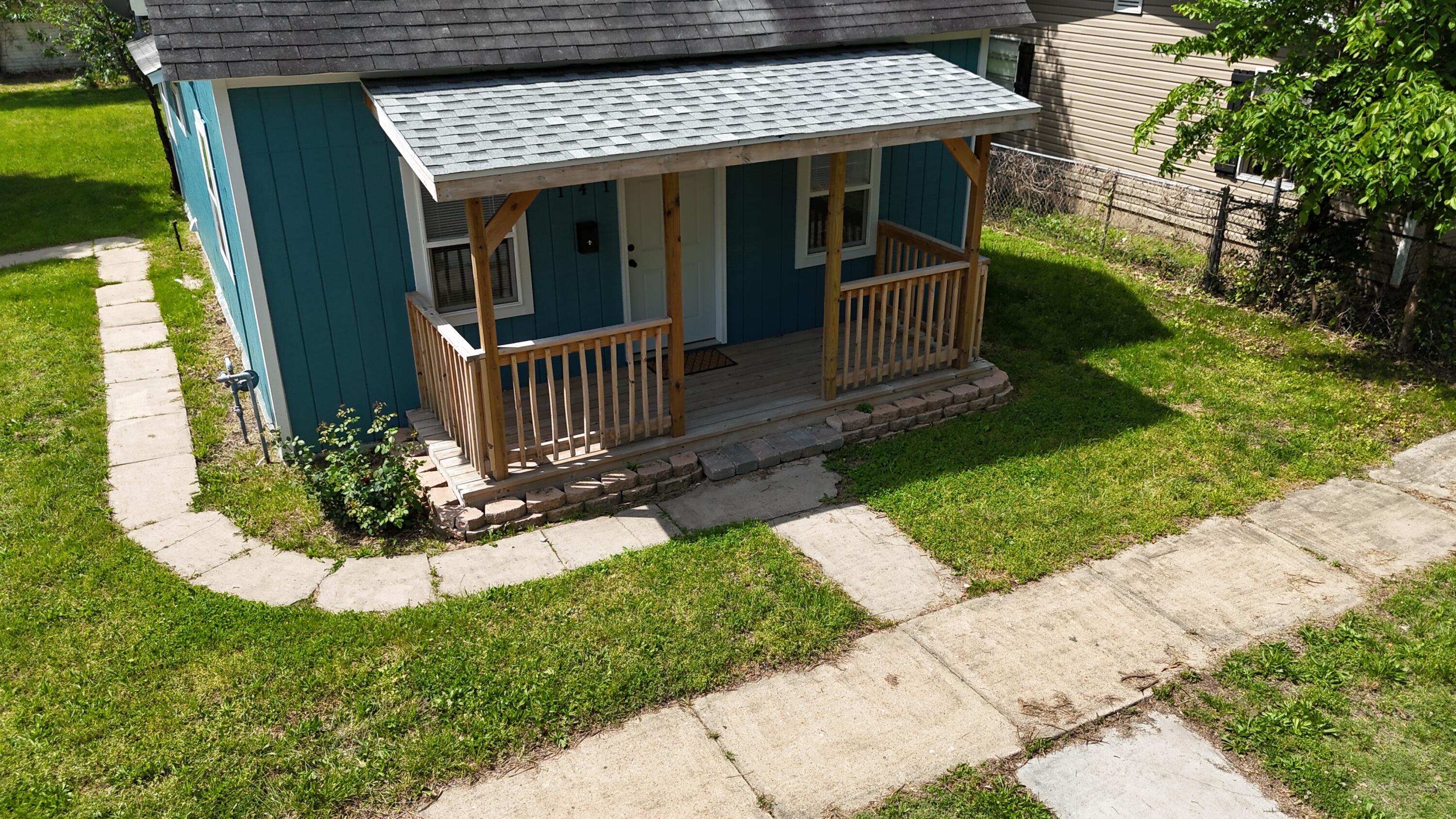 141 East Daugherty Street Property Photo 6