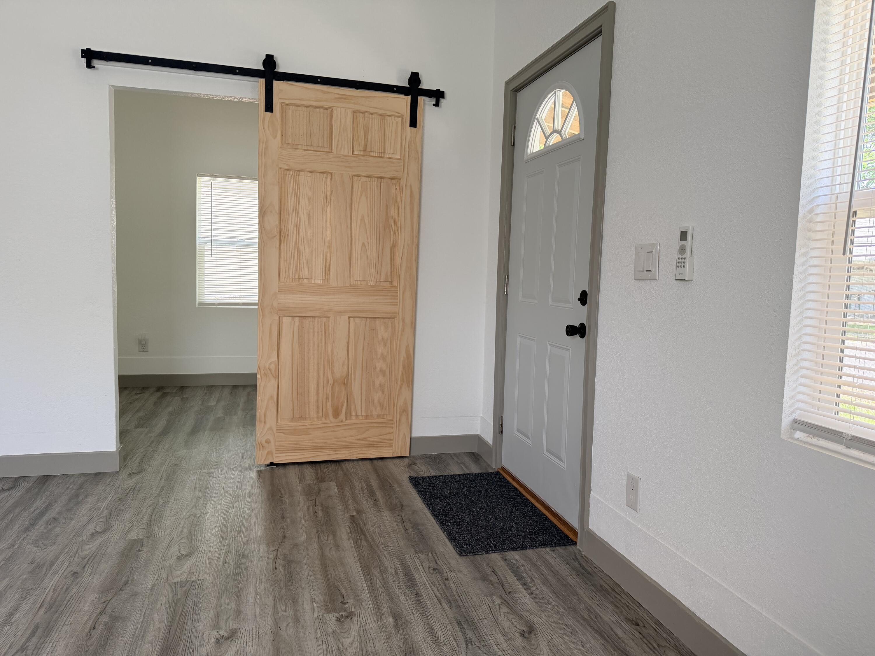 141 East Daugherty Street Property Photo 25