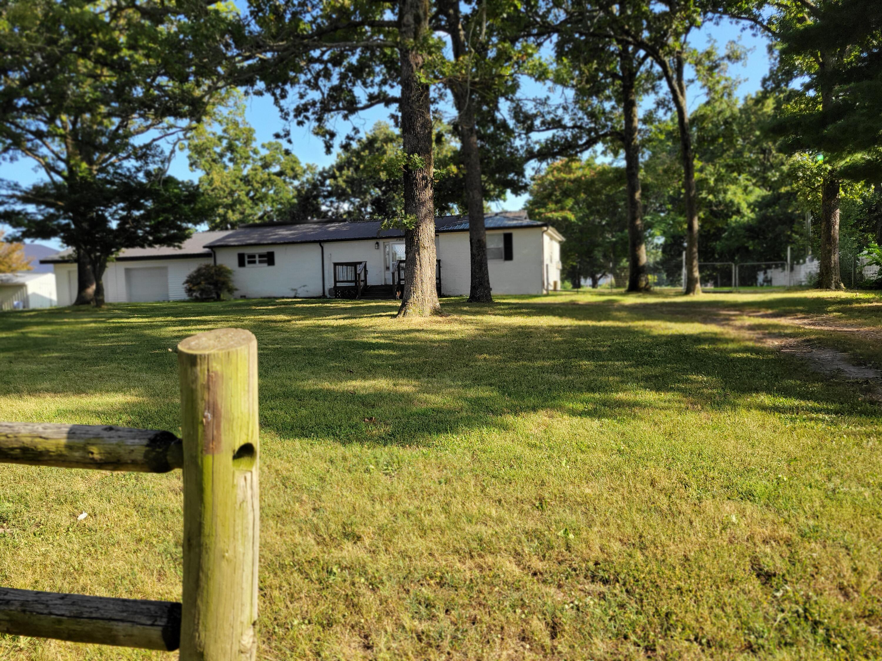 17909 Locust Road Property Photo 1