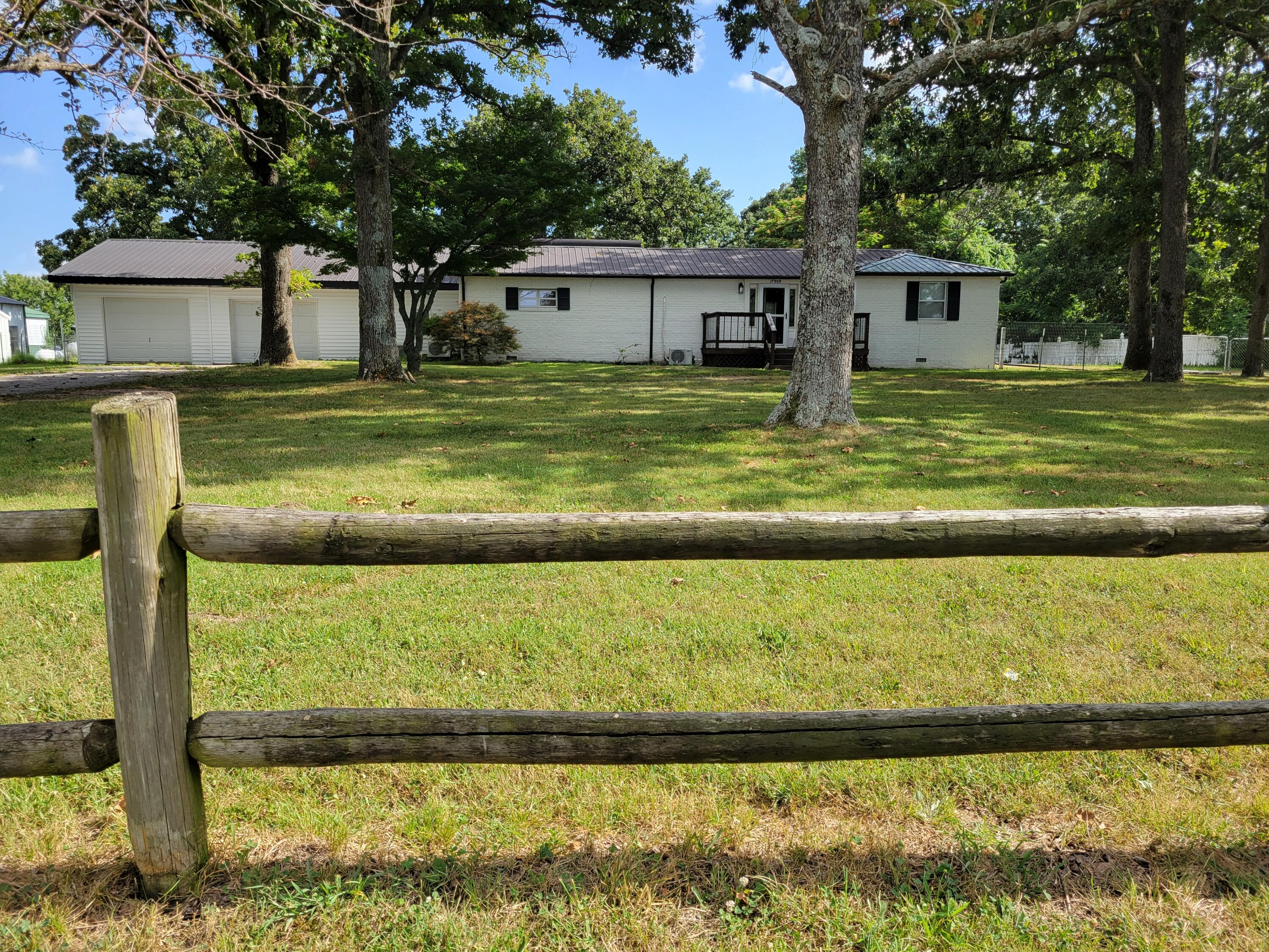 17909 Locust Road Property Photo 2